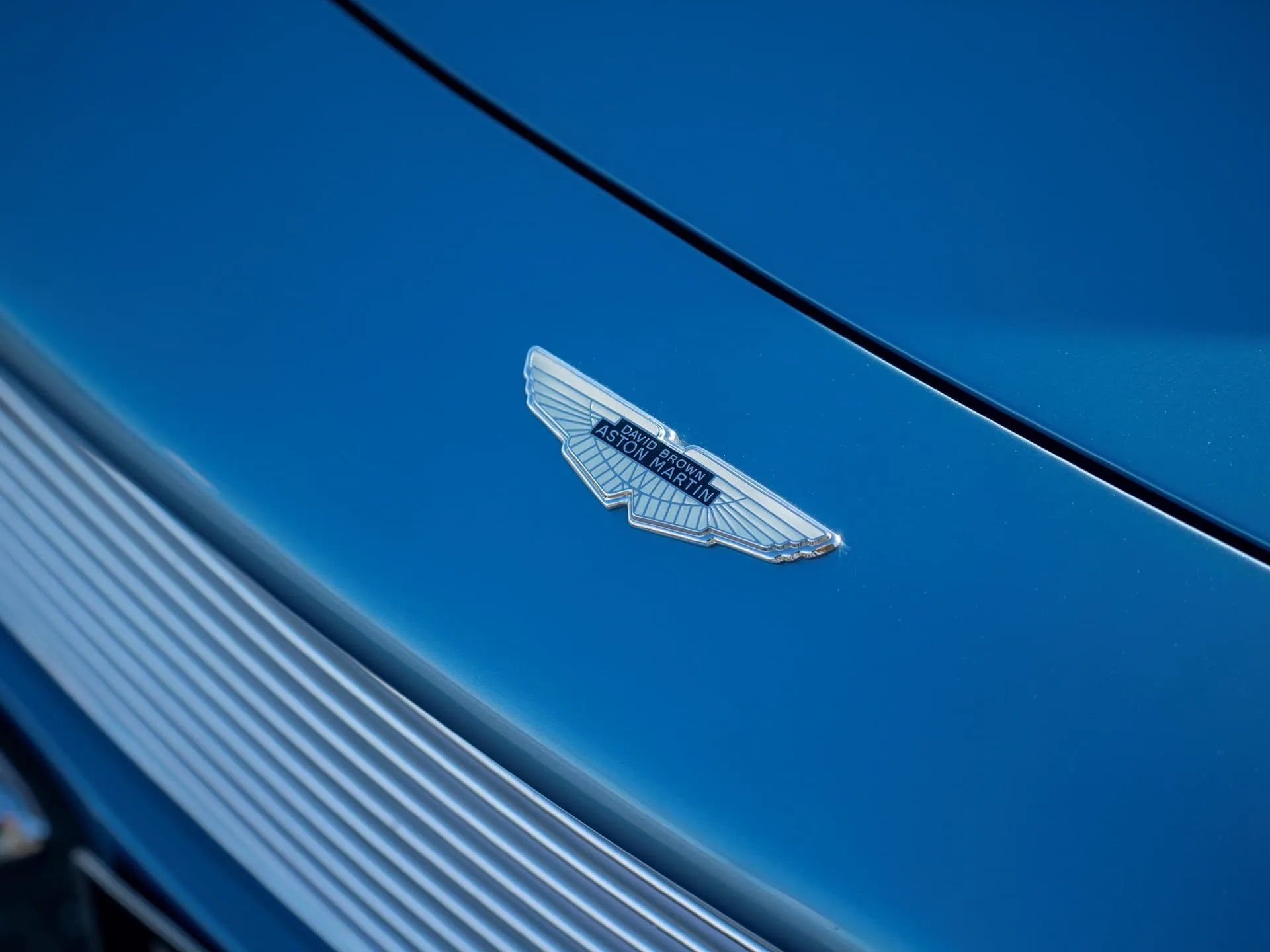 Aston Martin DB Volante - 1965 4
