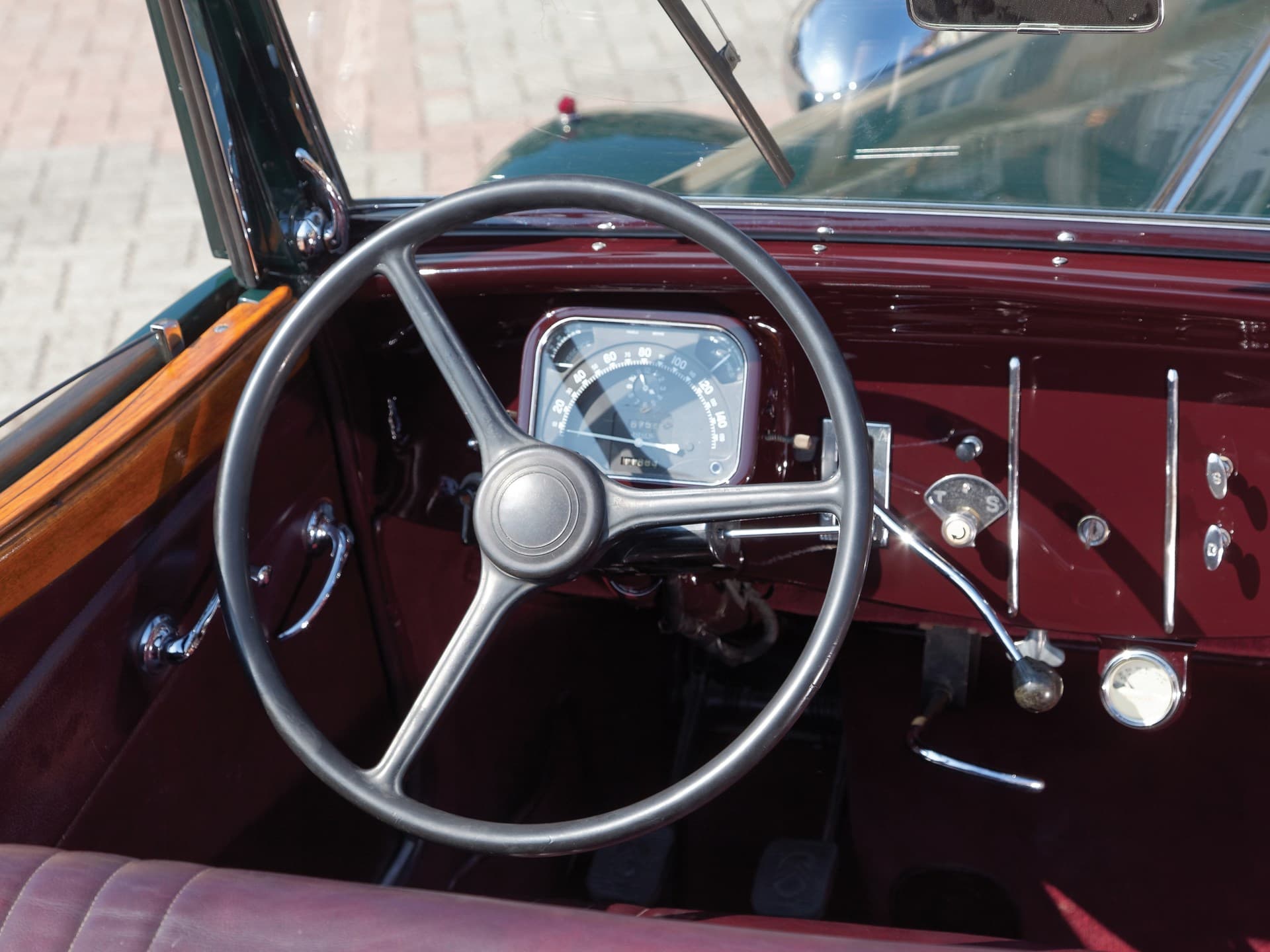 Citroën 15-six G cabriolet - 1939 - 04
