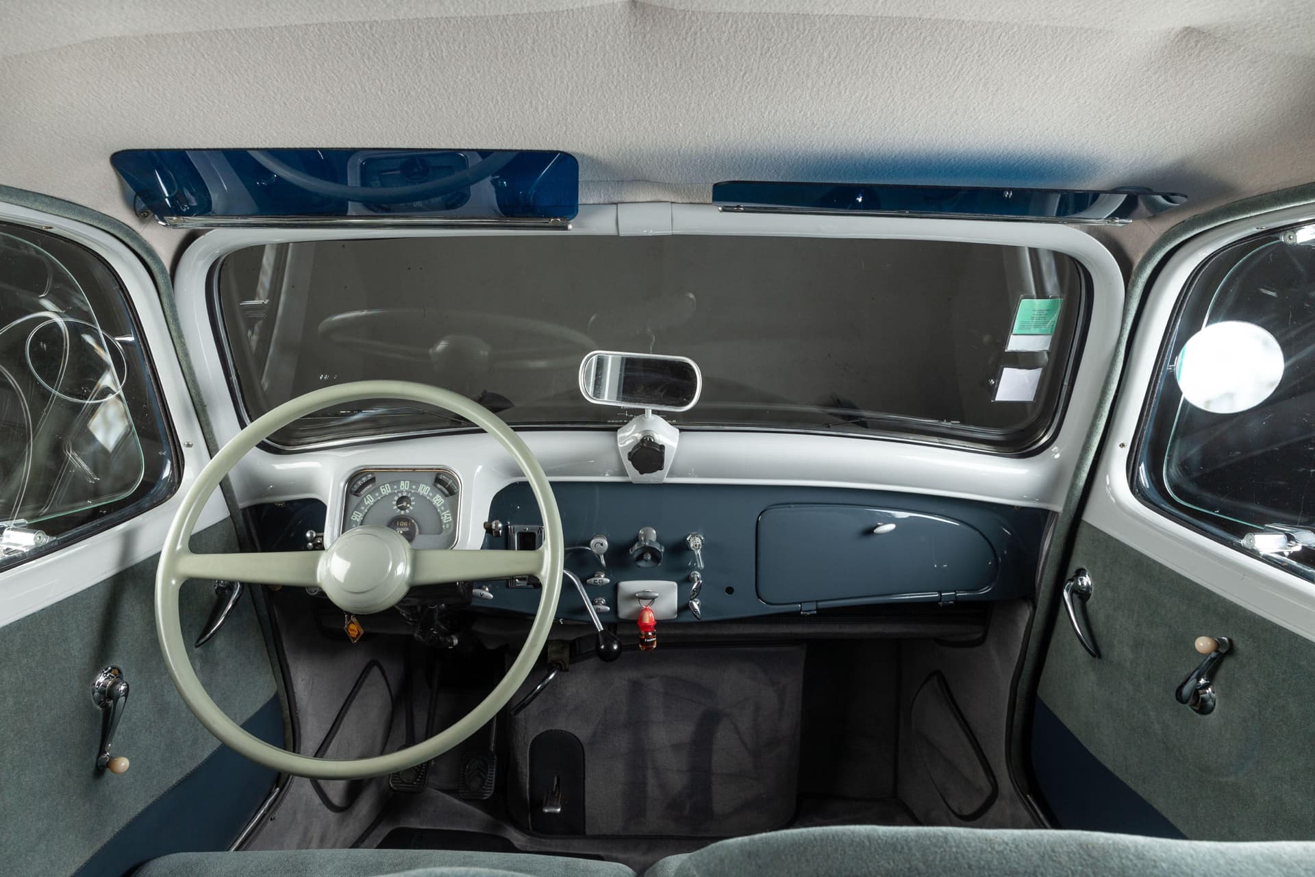 Citroën Traction 15-Six H - 1955 - 09