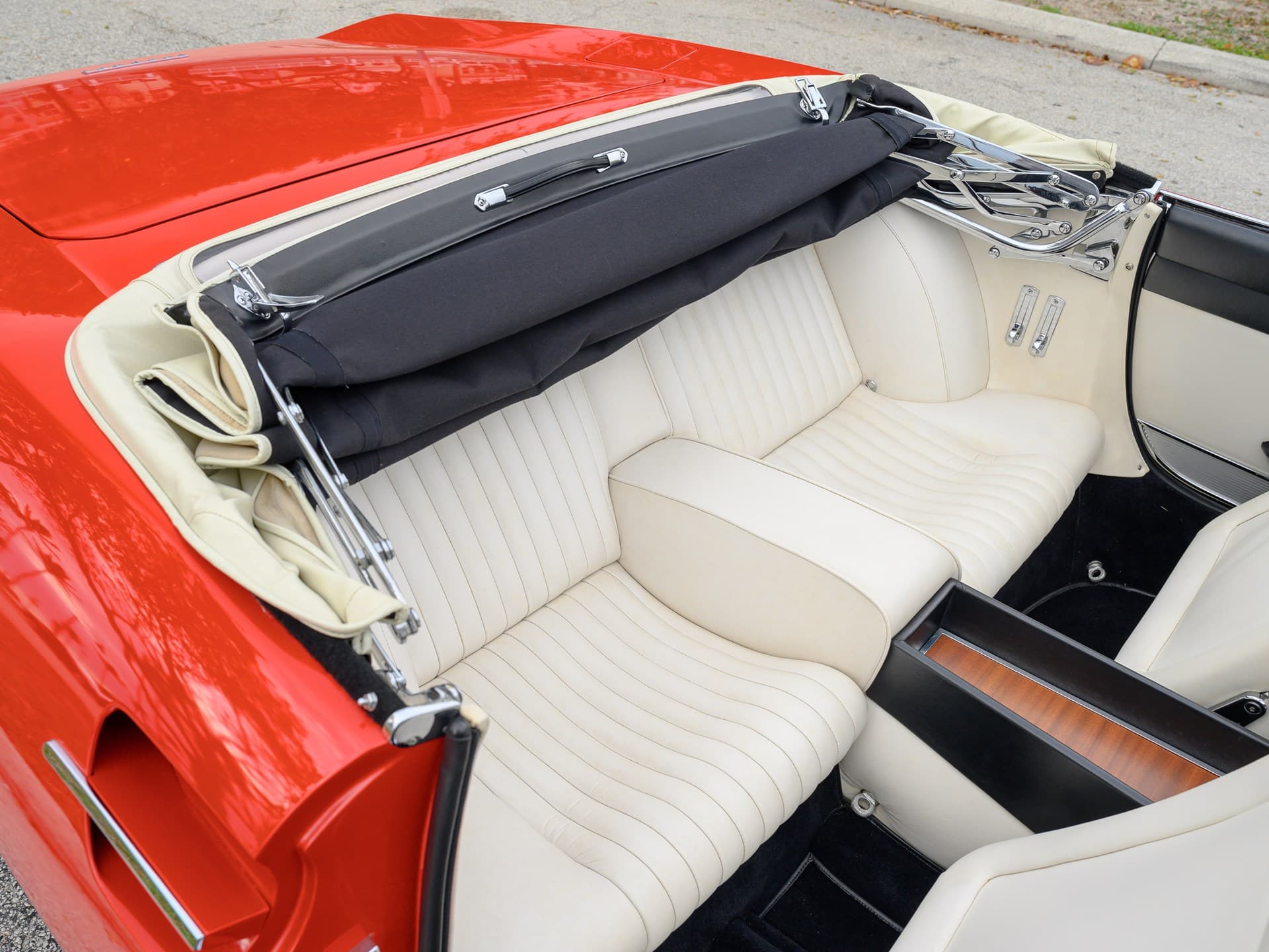 Ferrari-365-California-Spyder- Pininfarina - 1967 - 21