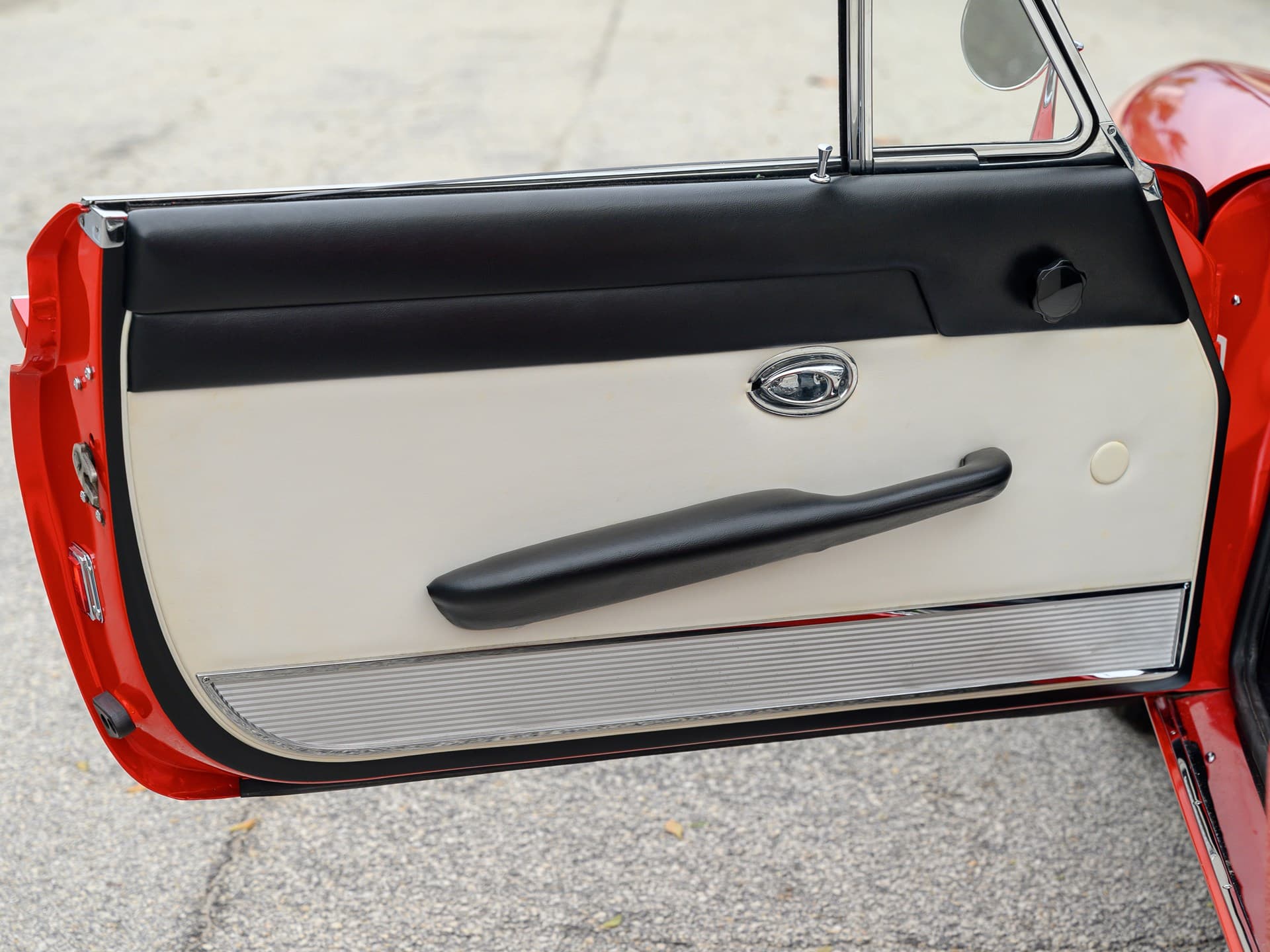 Ferrari-365-California-Spyder- Pininfarina - 1967 - 23