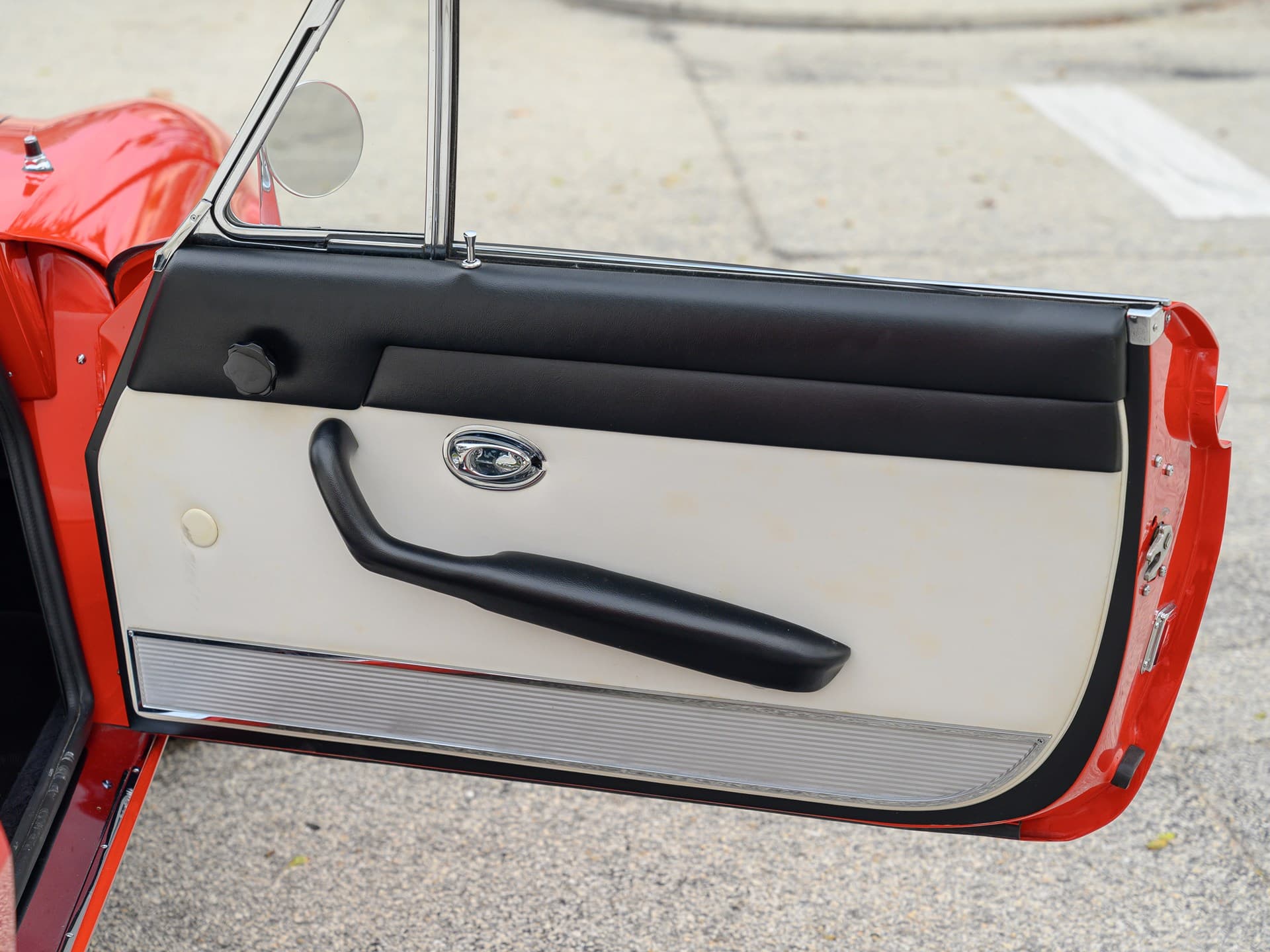 Ferrari-365-California-Spyder- Pininfarina - 1967 - 24