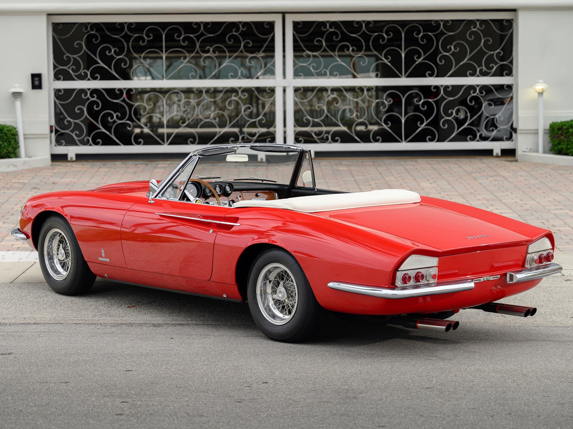Ferrari-365-California-Spyder- Pininfarina - 1967 - 26