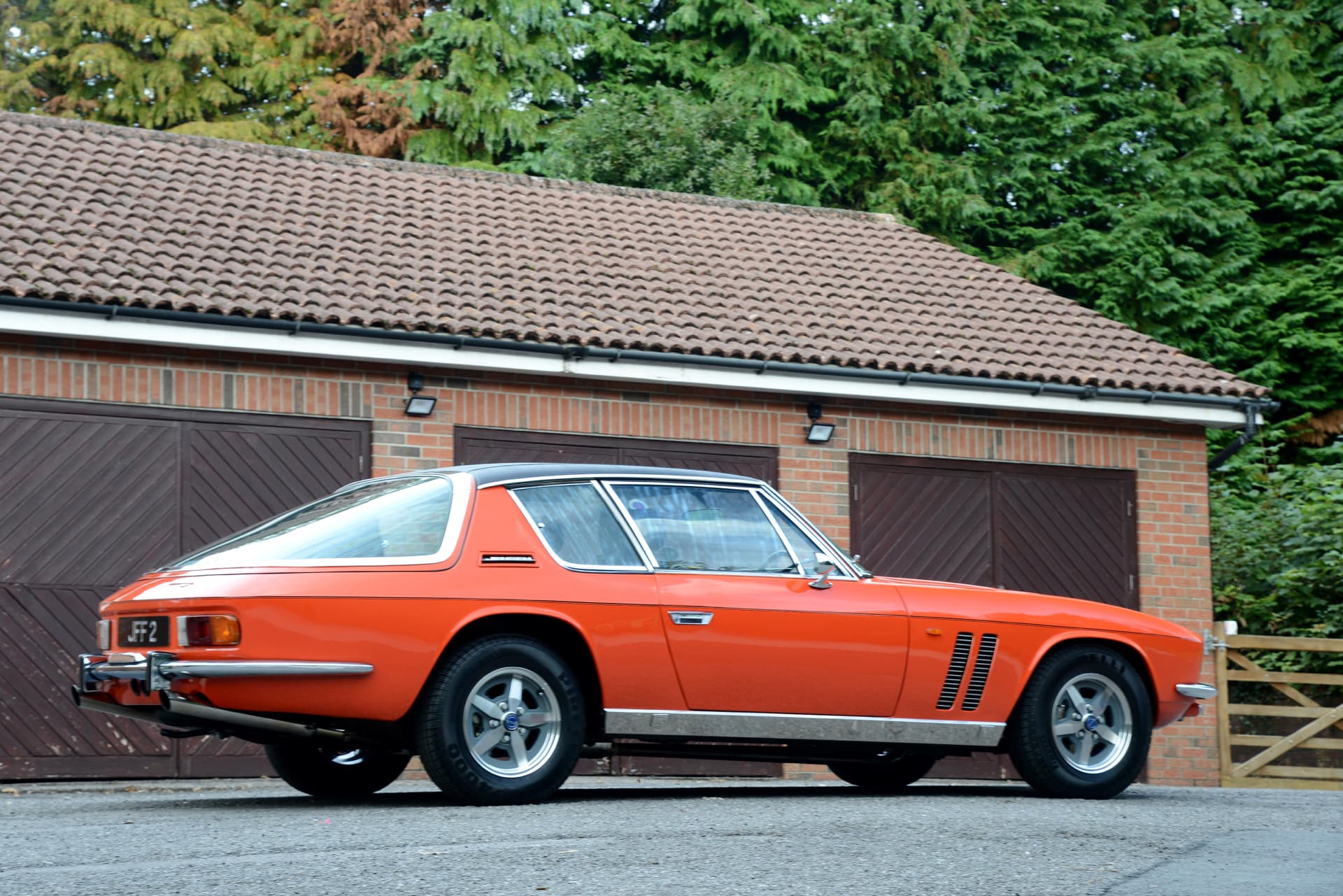 Jensen FF MkII Coupe - 1971 10