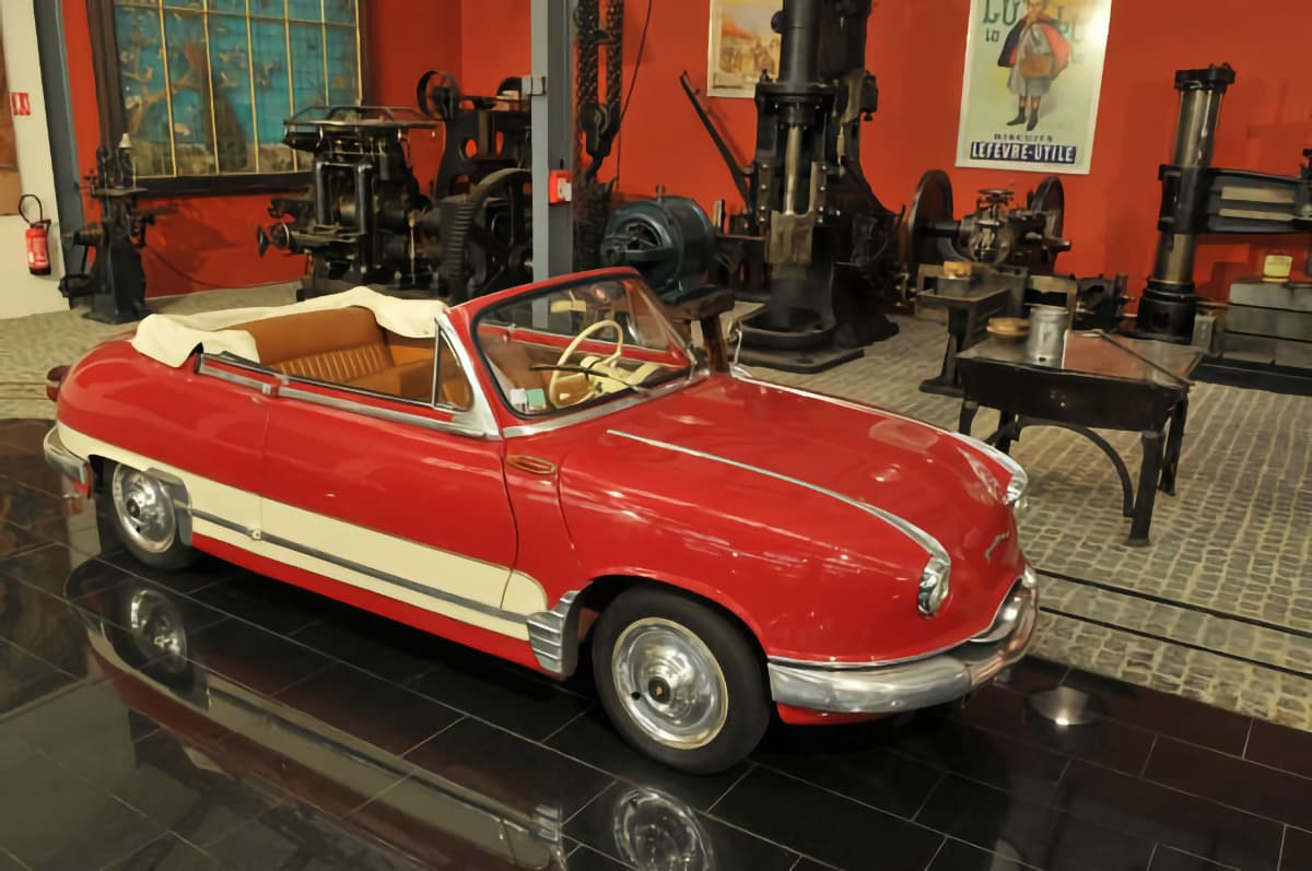Panhard Dyna Cabriolet Grand Standing Z17 - 1959_8