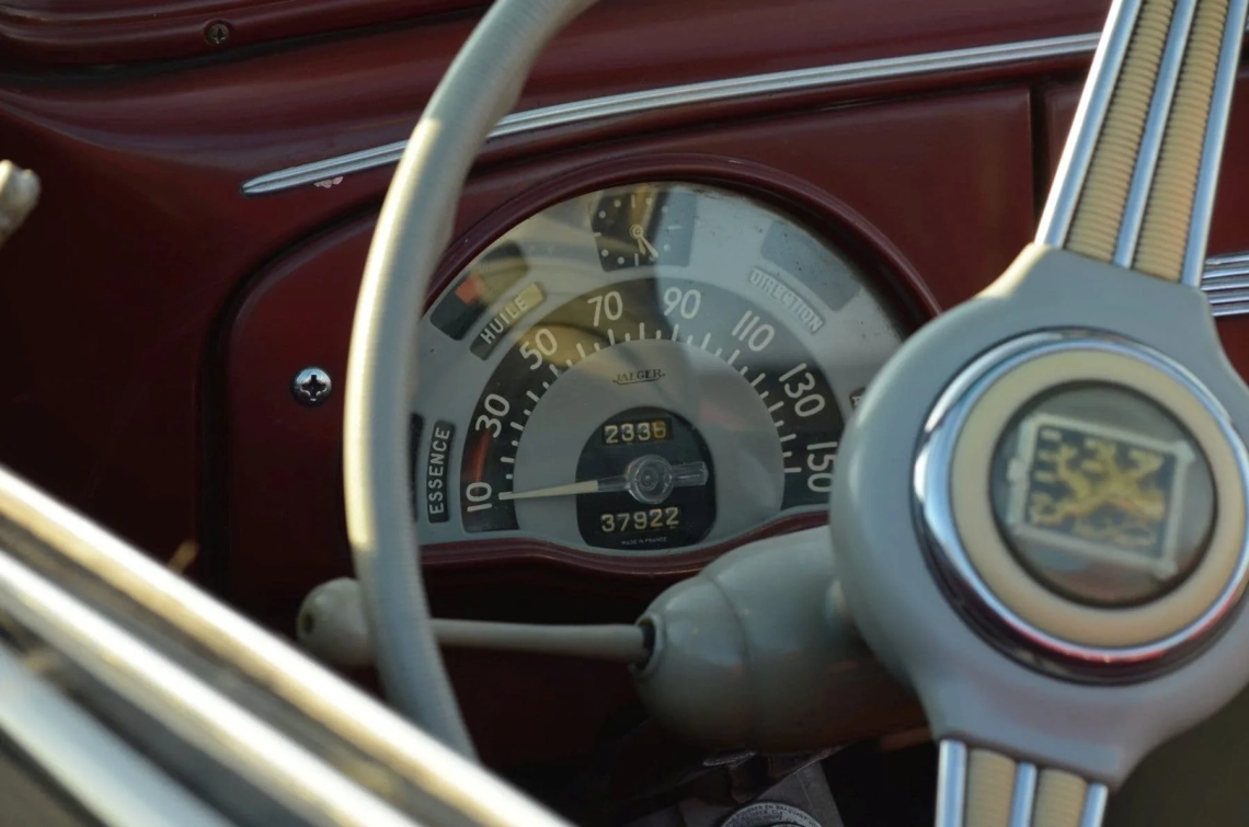 Peugeot 203 C cabriolet - 1955 8