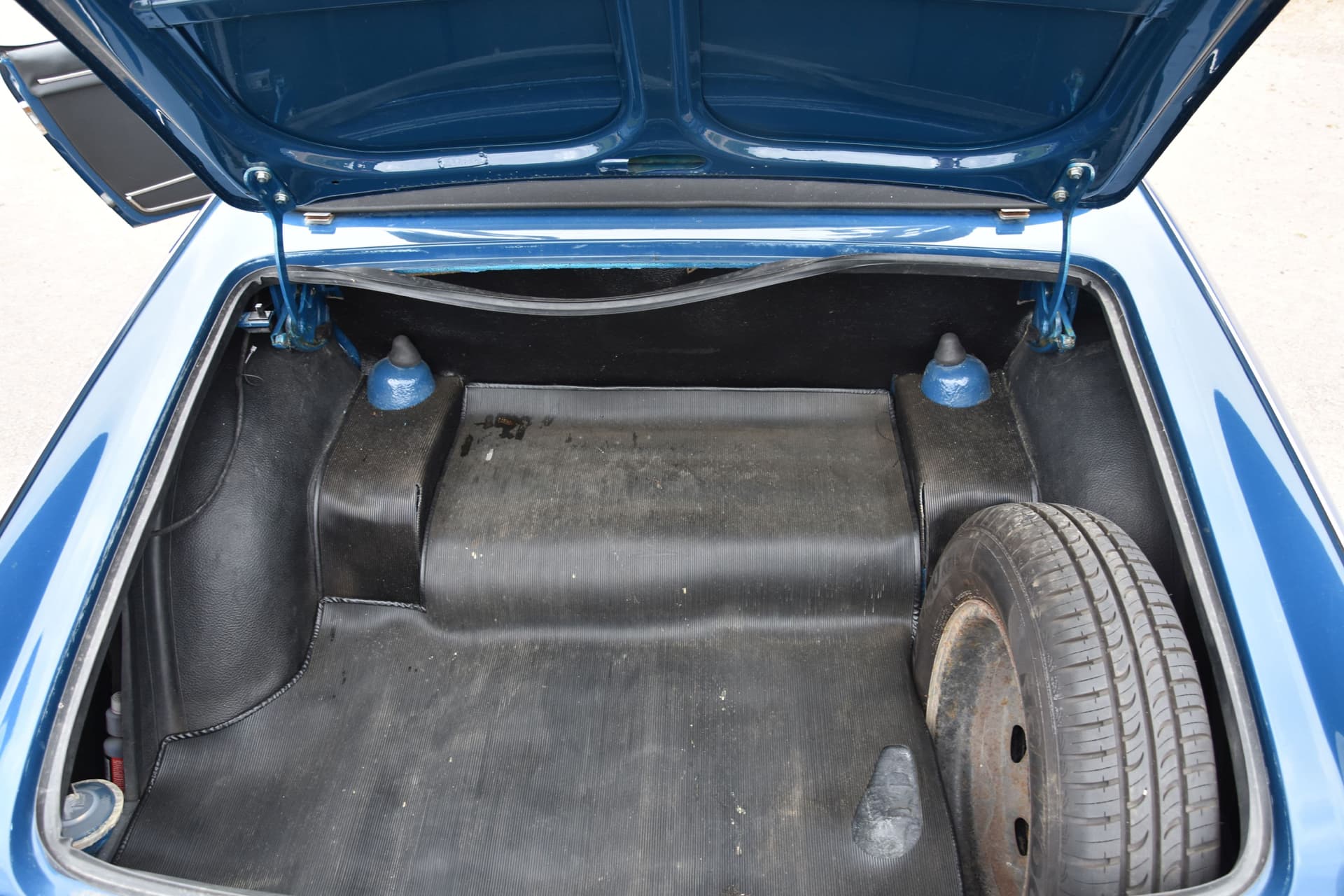 Peugeot 404 Cabriolet Super Luxe Injection Pininfarina - 1966 16