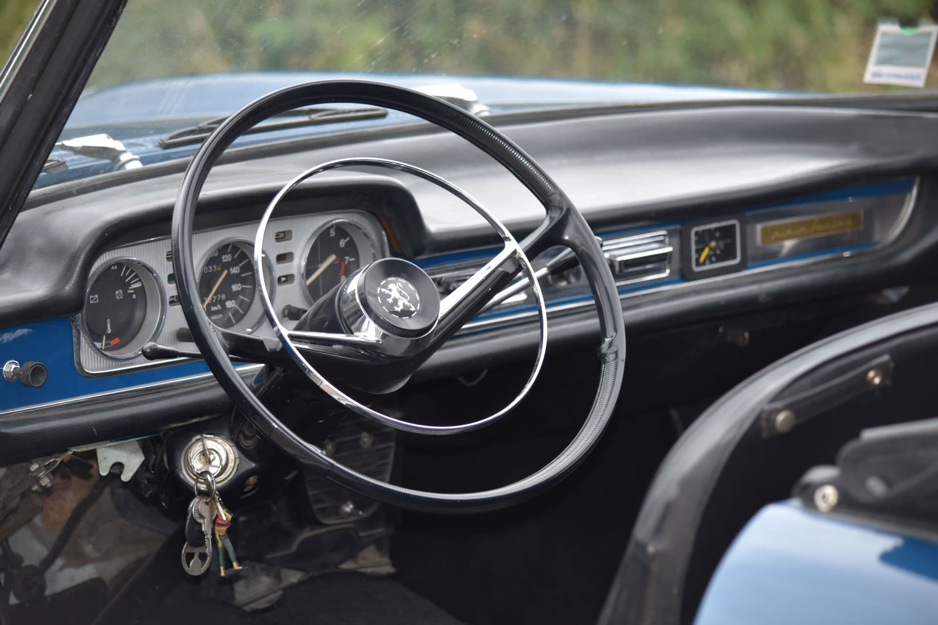 Peugeot 404 Cabriolet Super Luxe Injection Pininfarina - 1966 9