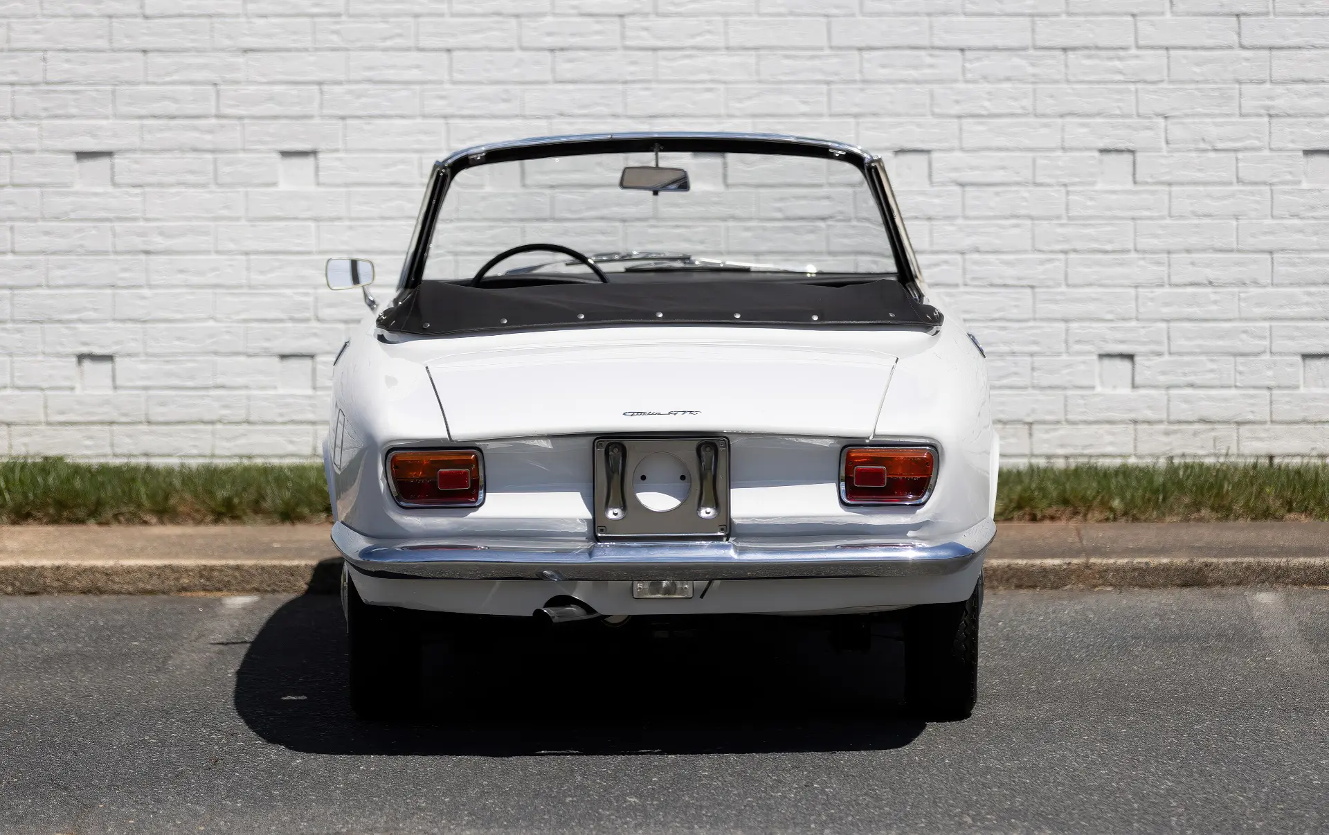 Alfa Romeo Giulia GTC (Touring) - 1964-004