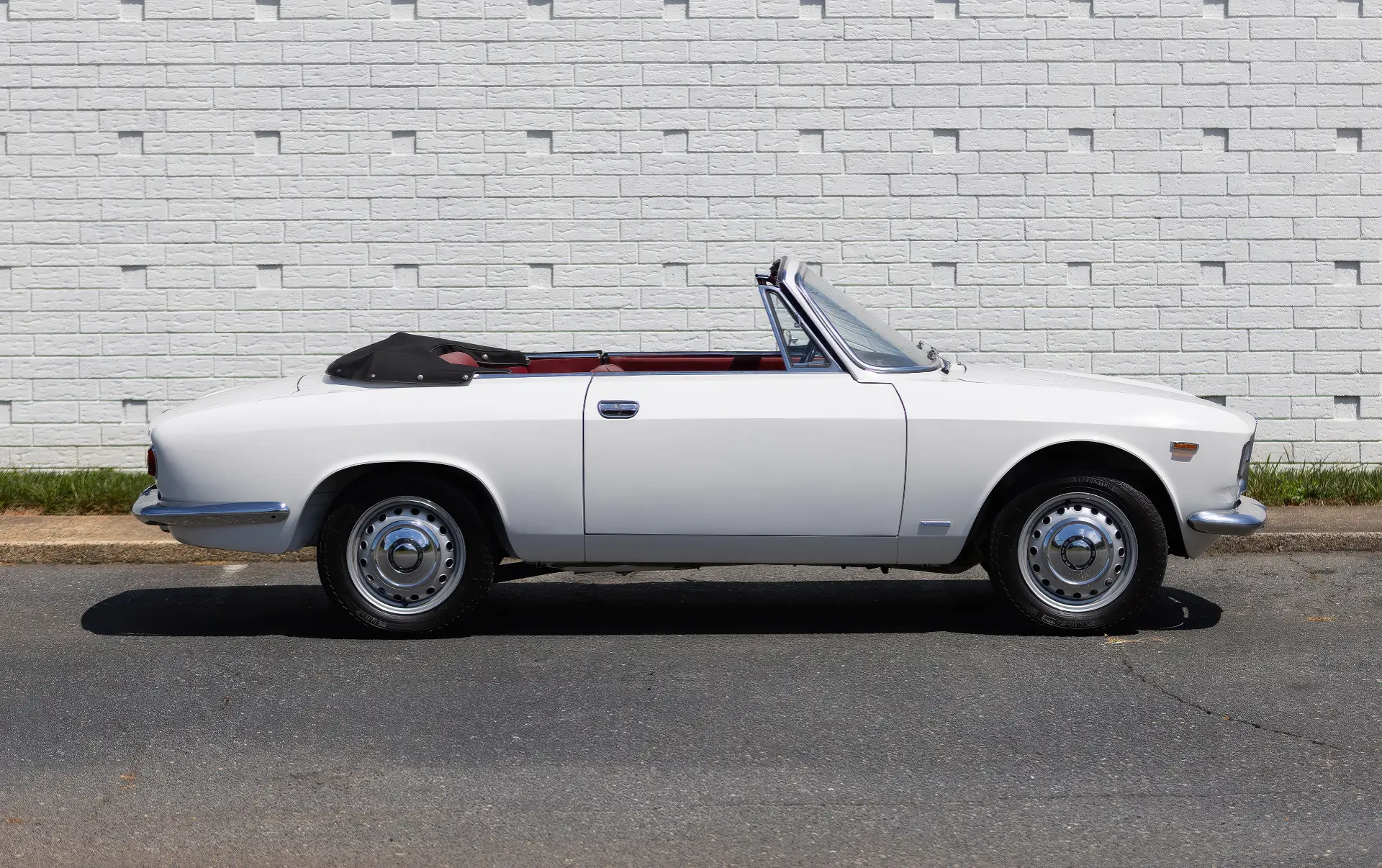 Alfa Romeo Giulia GTC (Touring) - 1964-008