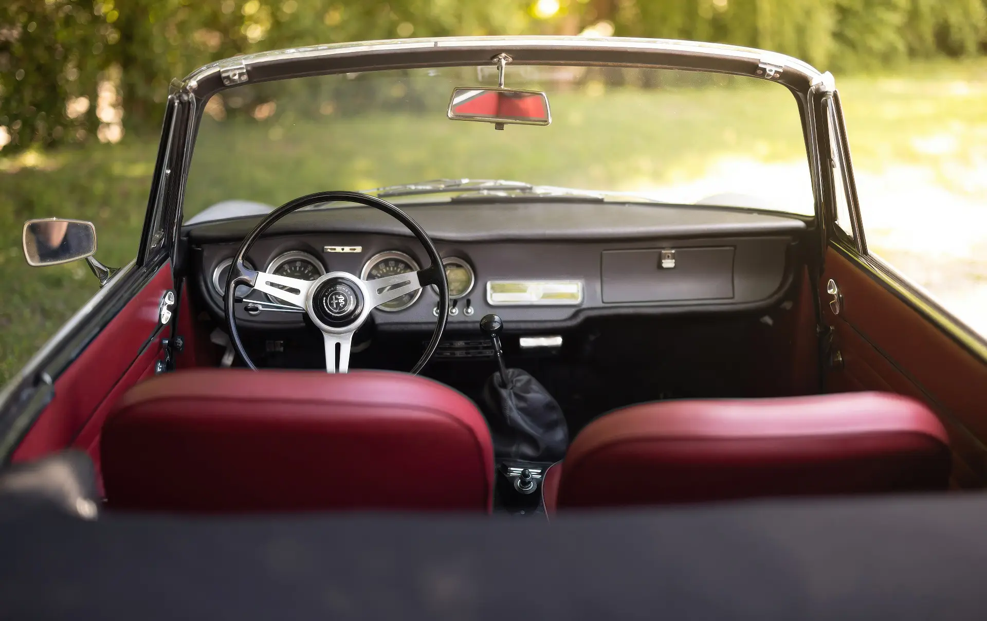Alfa Romeo Giulia GTC (Touring) - 1964-017