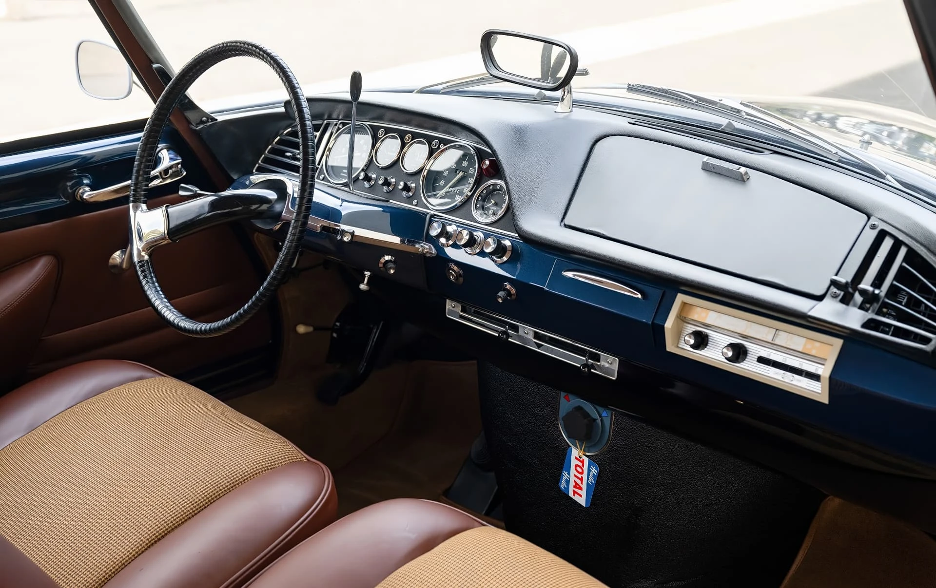 Citroën DS19 Concorde - Chapron - 1963 b 55