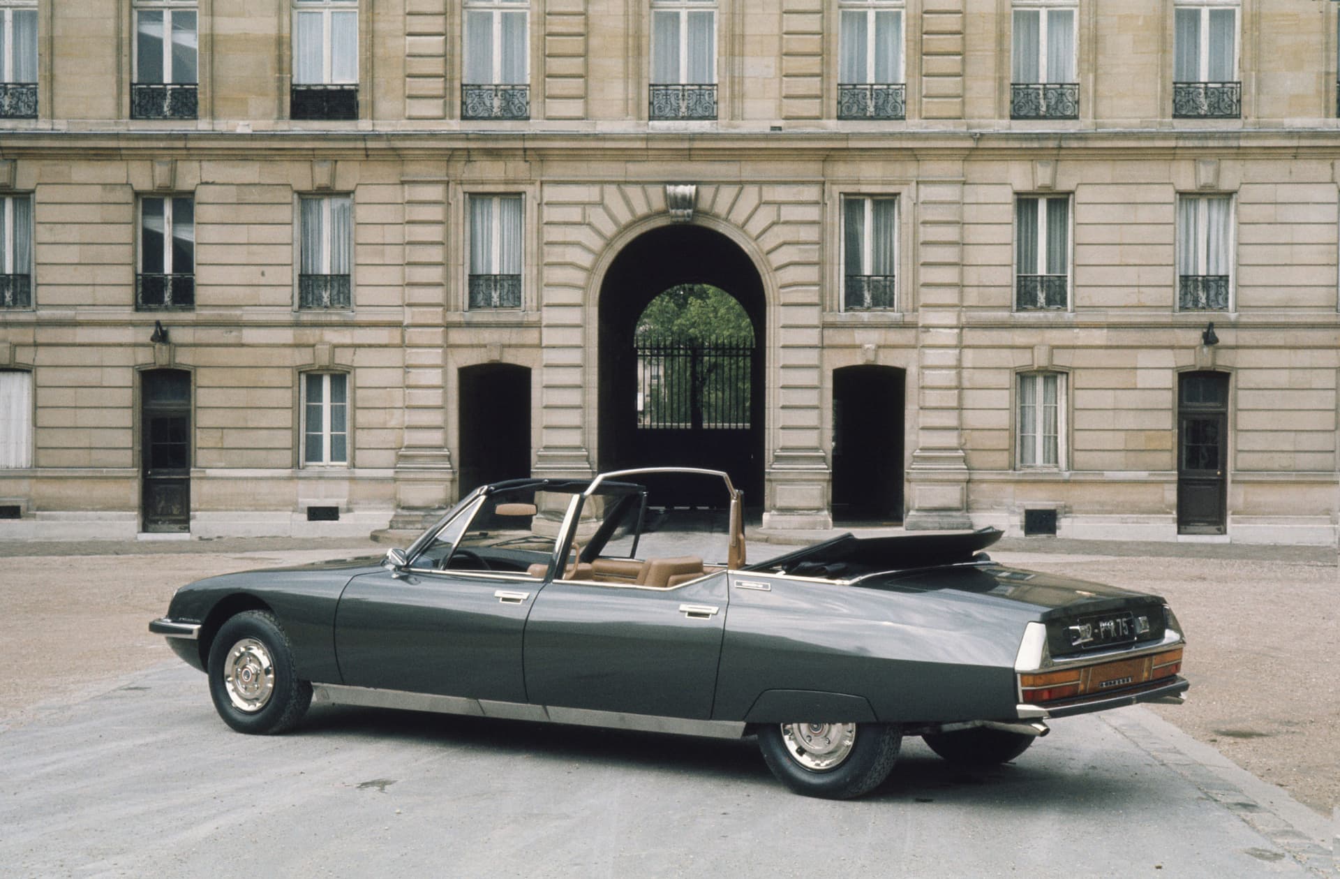 Citroën SM Présidentielle - Chapron -1972 - 01