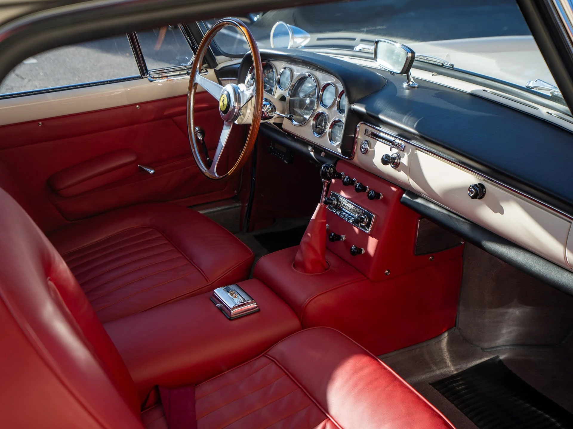 Ferrari 250 GT Cabriolet Series II - Pininfarina - 1961 - 03