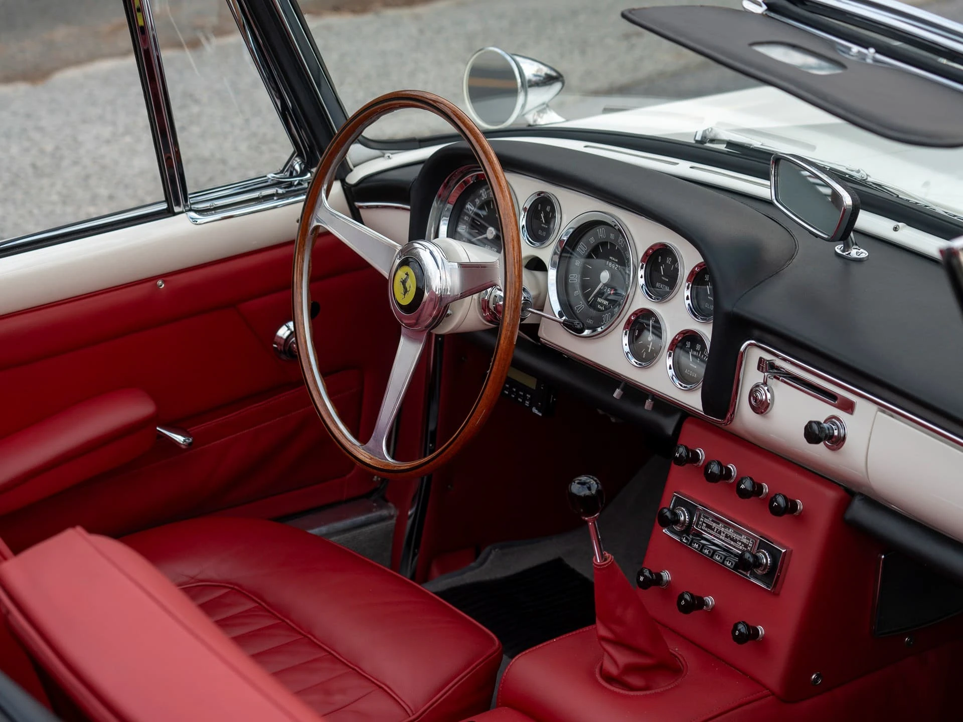 Ferrari 250 GT Cabriolet Series II - Pininfarina - 1961 - 11