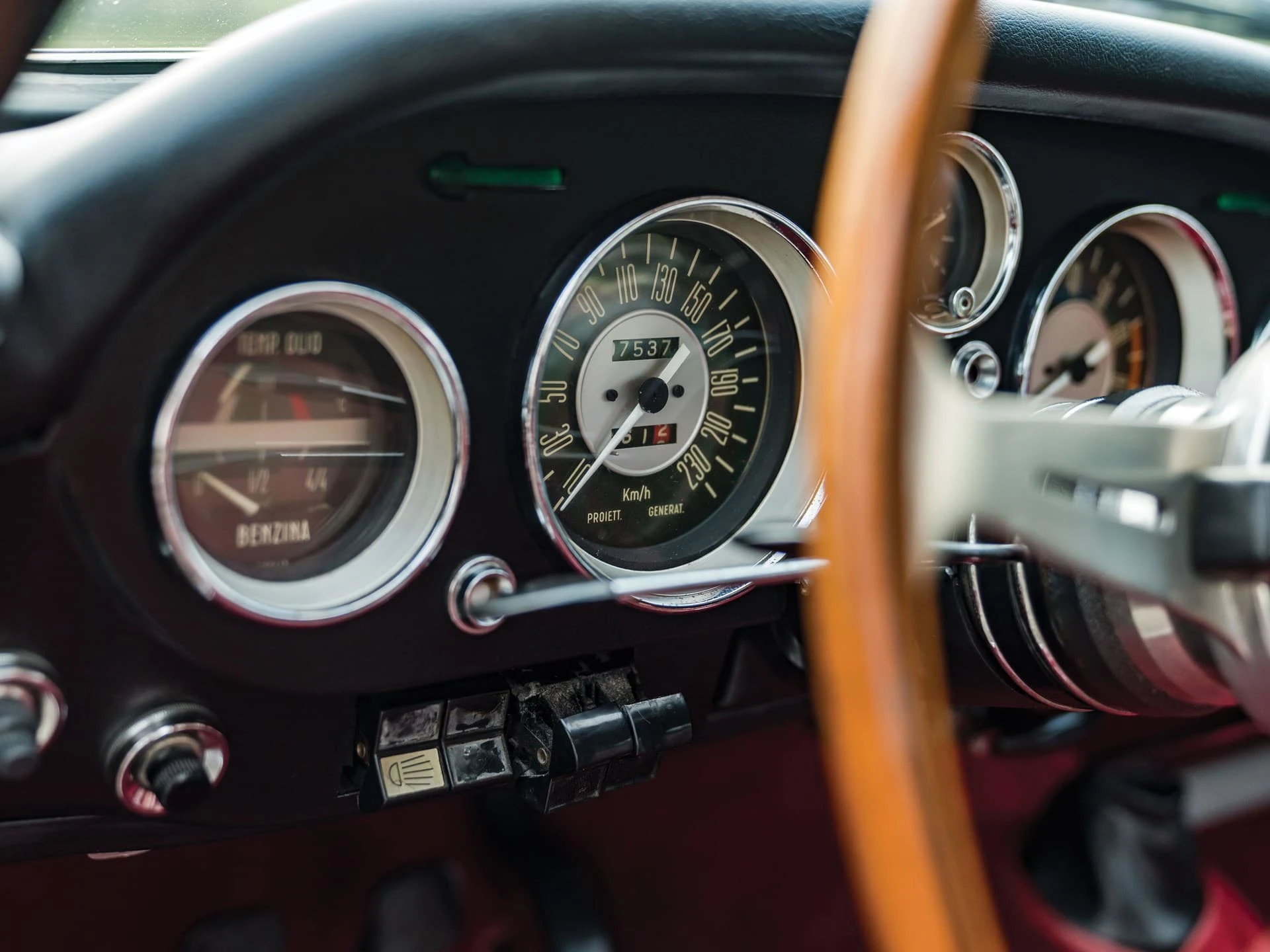 Fiat 2300 S Coupe (Ghia) - 1964 - 12