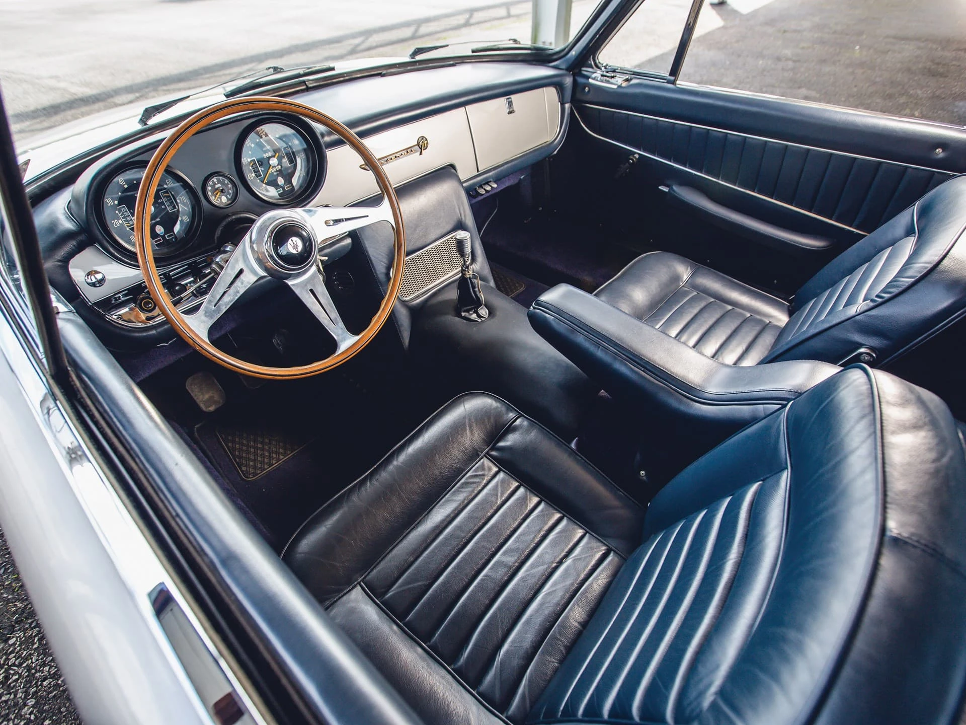 Maserati 5000 GT Coupe (Michelotti) - 1964 - 03b