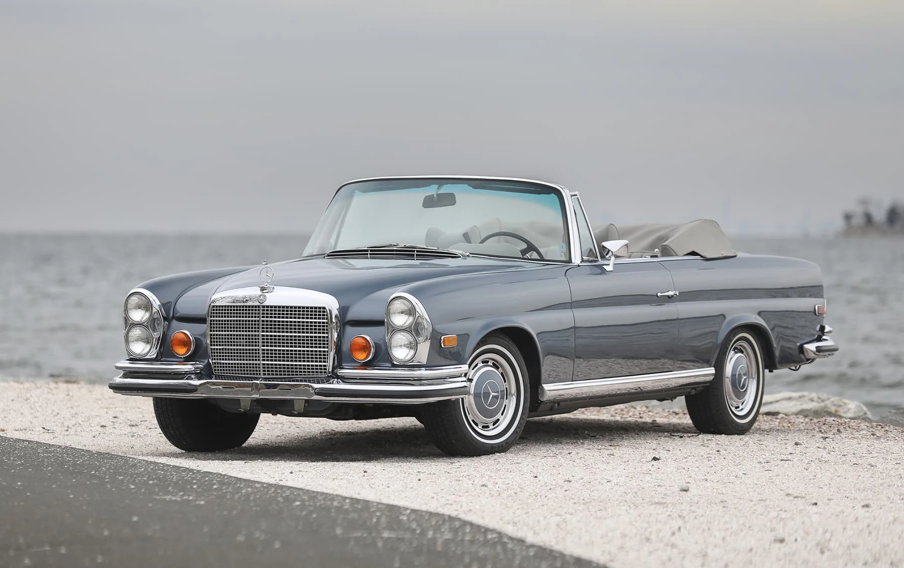 Mercedes-Benz 280SE 3.5 Cabriolet - 1969-1971 - 01
