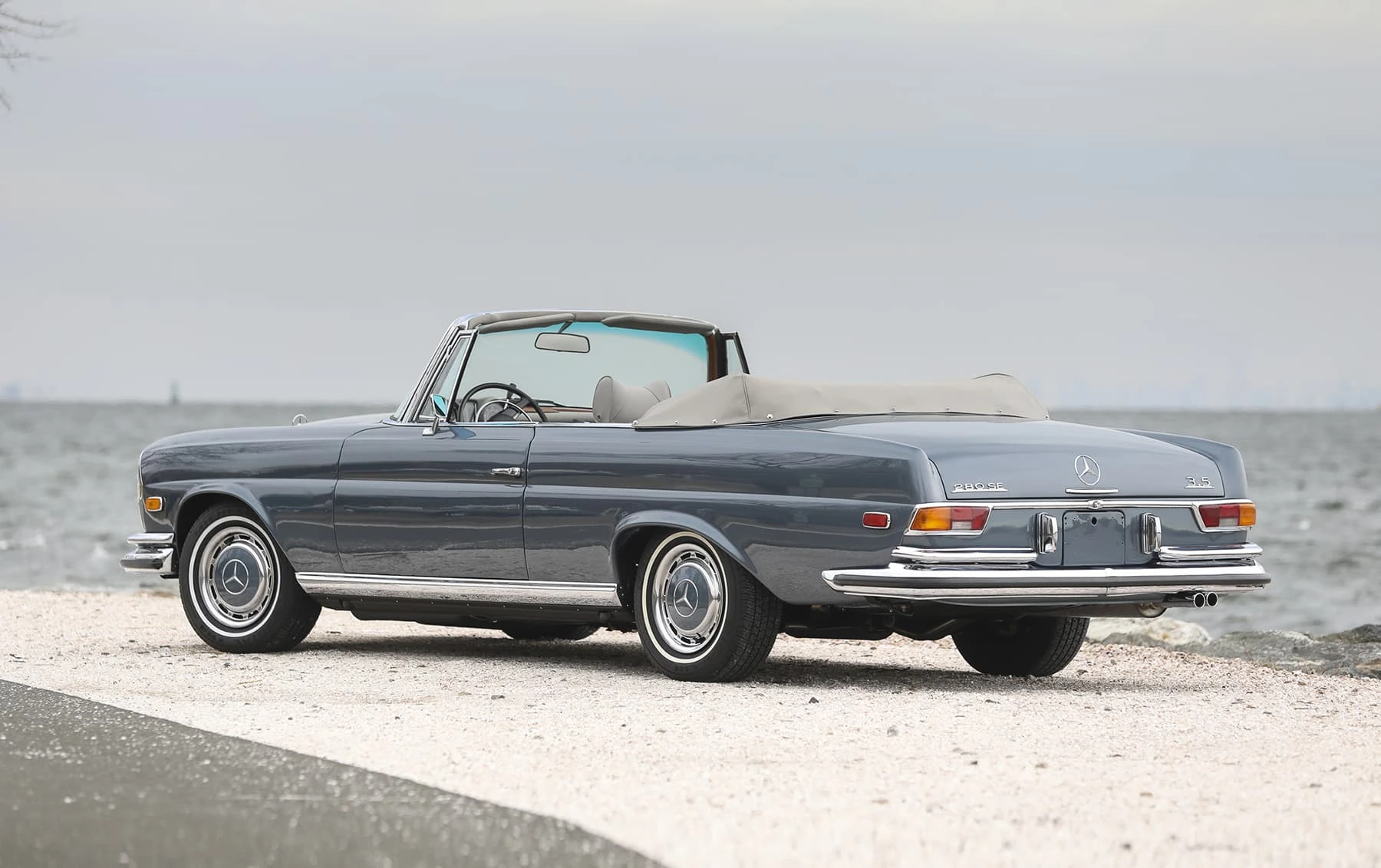 Mercedes-Benz 280SE 3.5 Cabriolet - 1969-1971 - 03