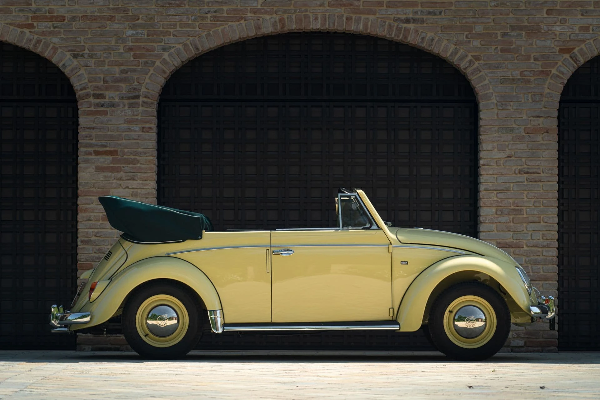 VW Coccinelle Cabriolet (Karmann) - 1959 - 04