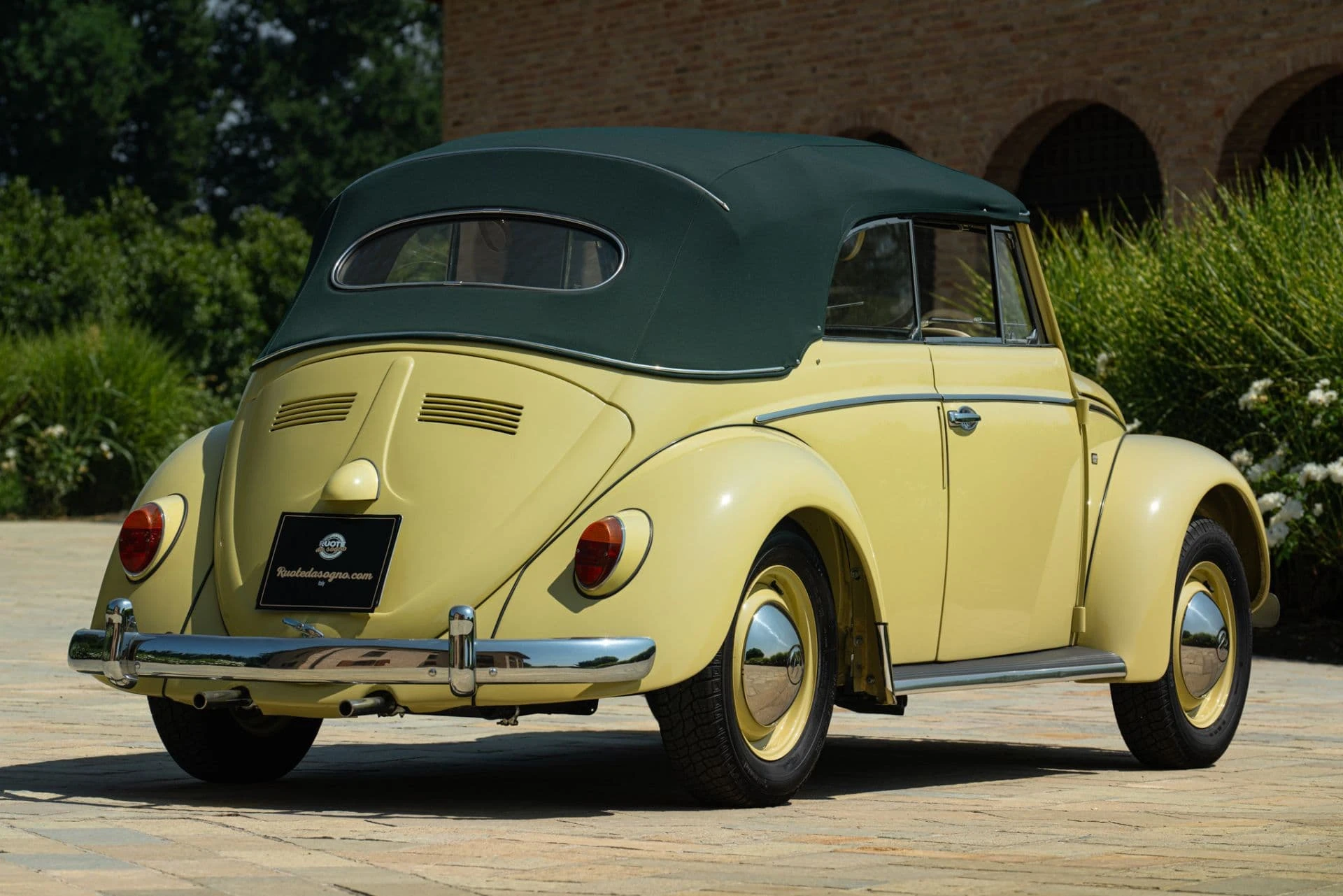 VW Coccinelle Cabriolet (Karmann) - 1959 - 08