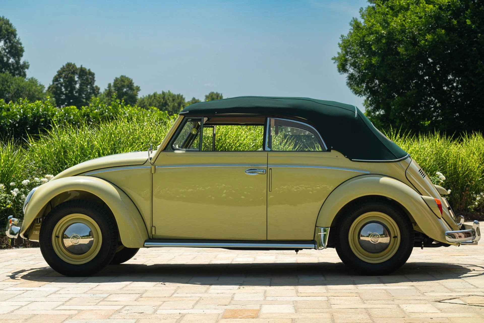 VW Coccinelle Cabriolet (Karmann) - 1959 - 09