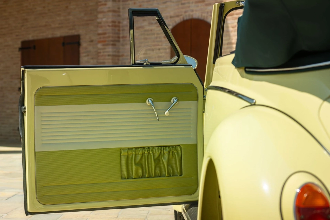 VW Coccinelle Cabriolet (Karmann) - 1959 - 42