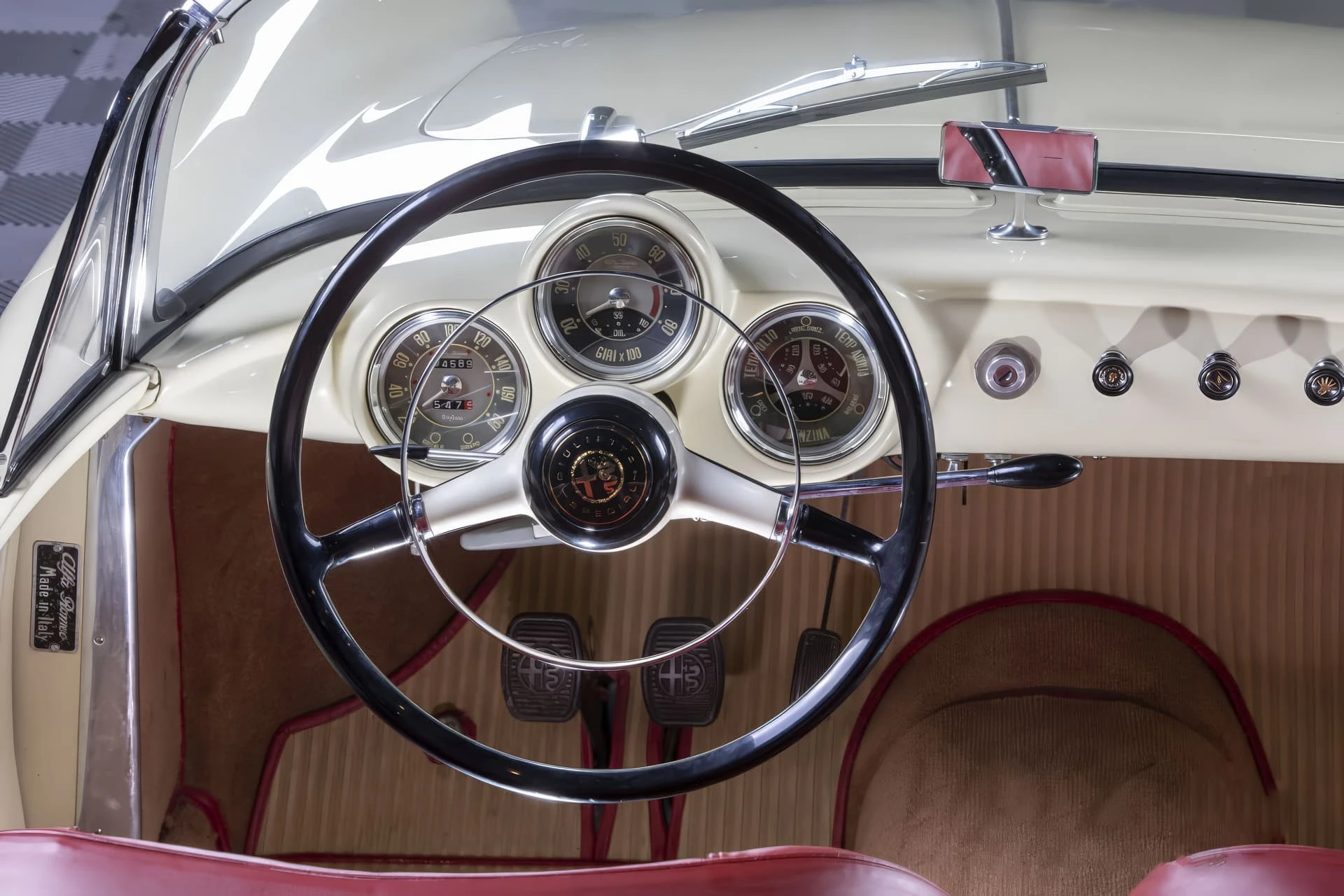 Alfa Romeo Giulietta Spider Prototype (Pinifarina) - 1954 17