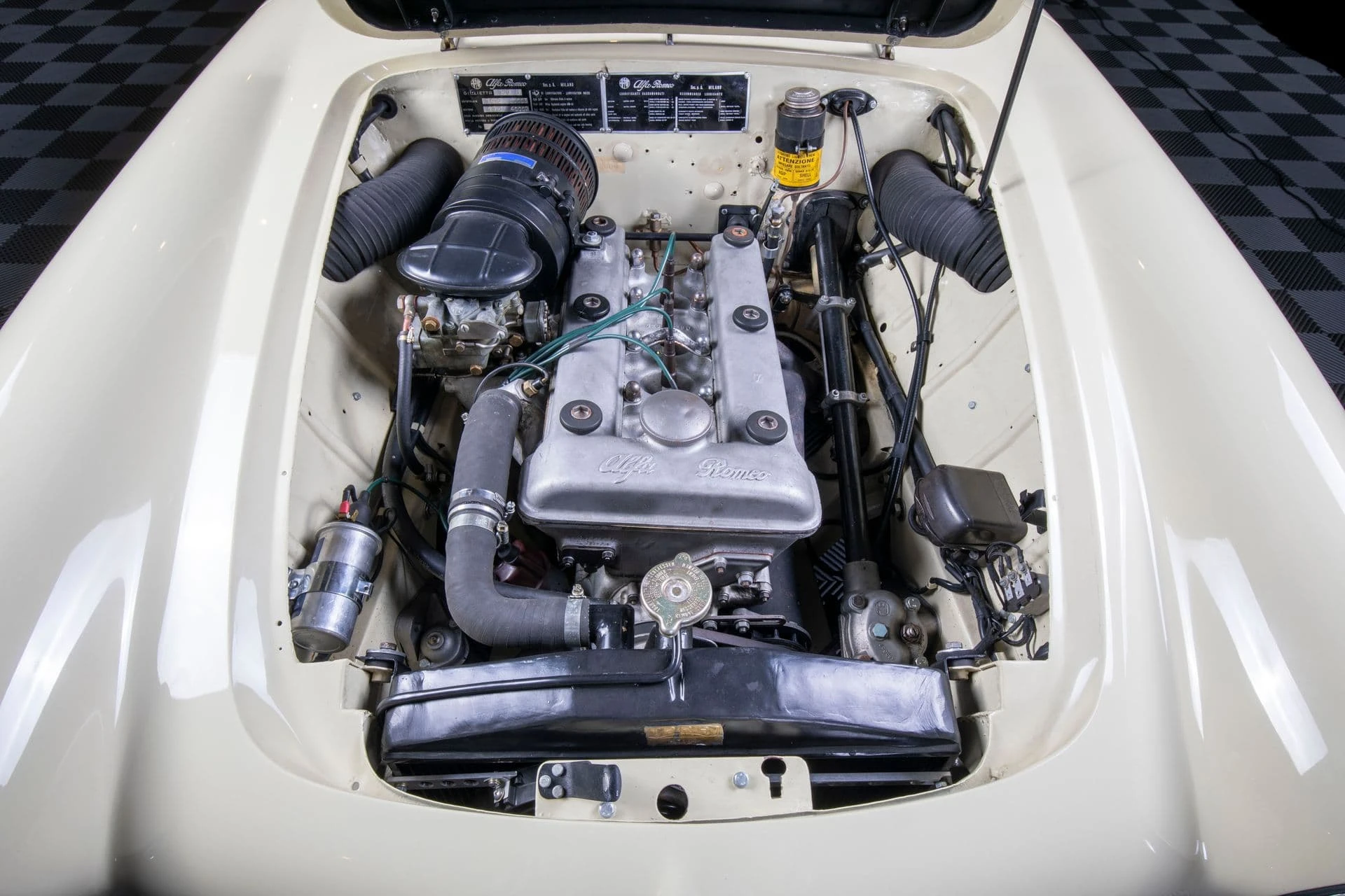 Alfa Romeo Giulietta Spider Prototype (Pinifarina) - 1954 7