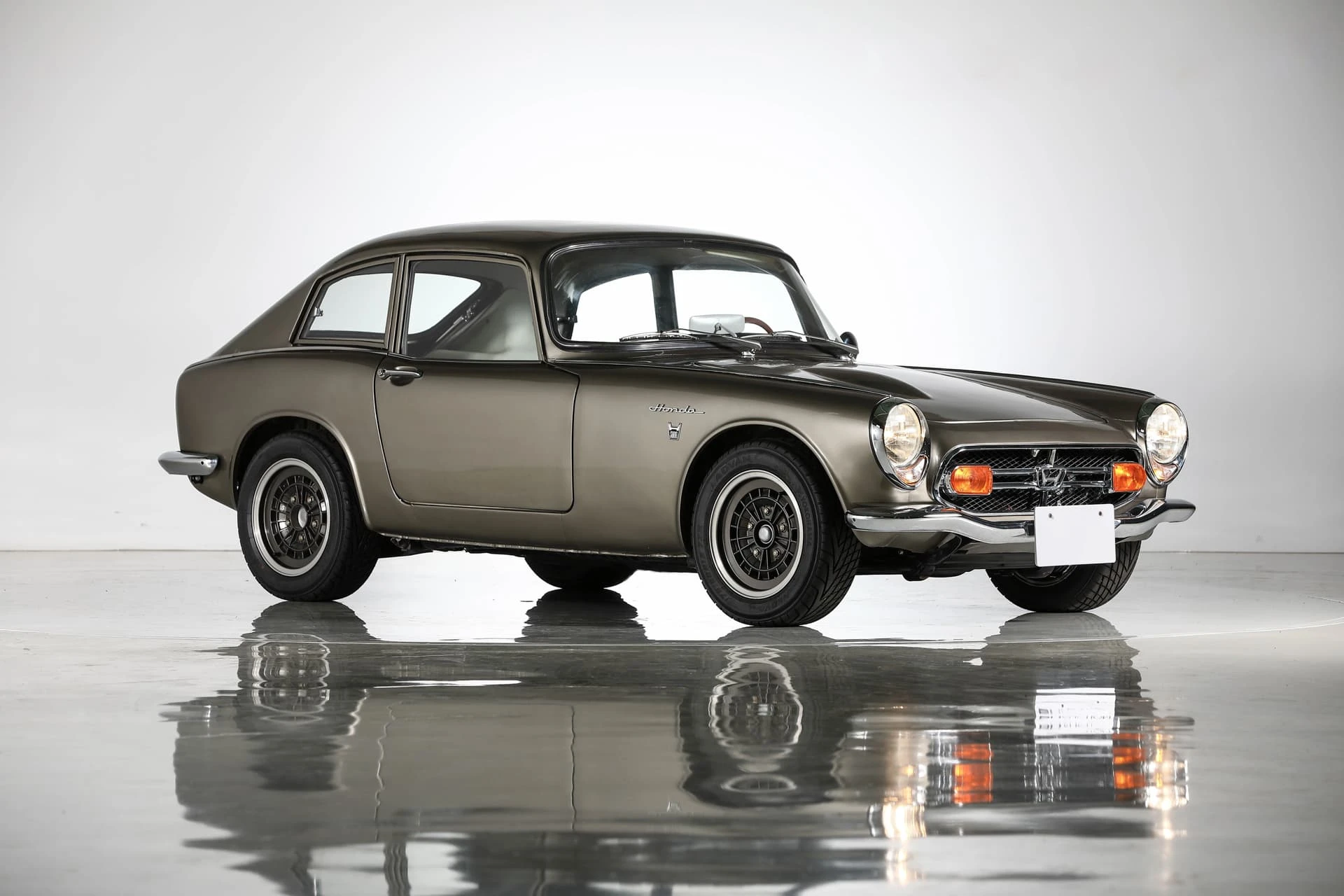 Honda S800 M Coupe - 1968 01