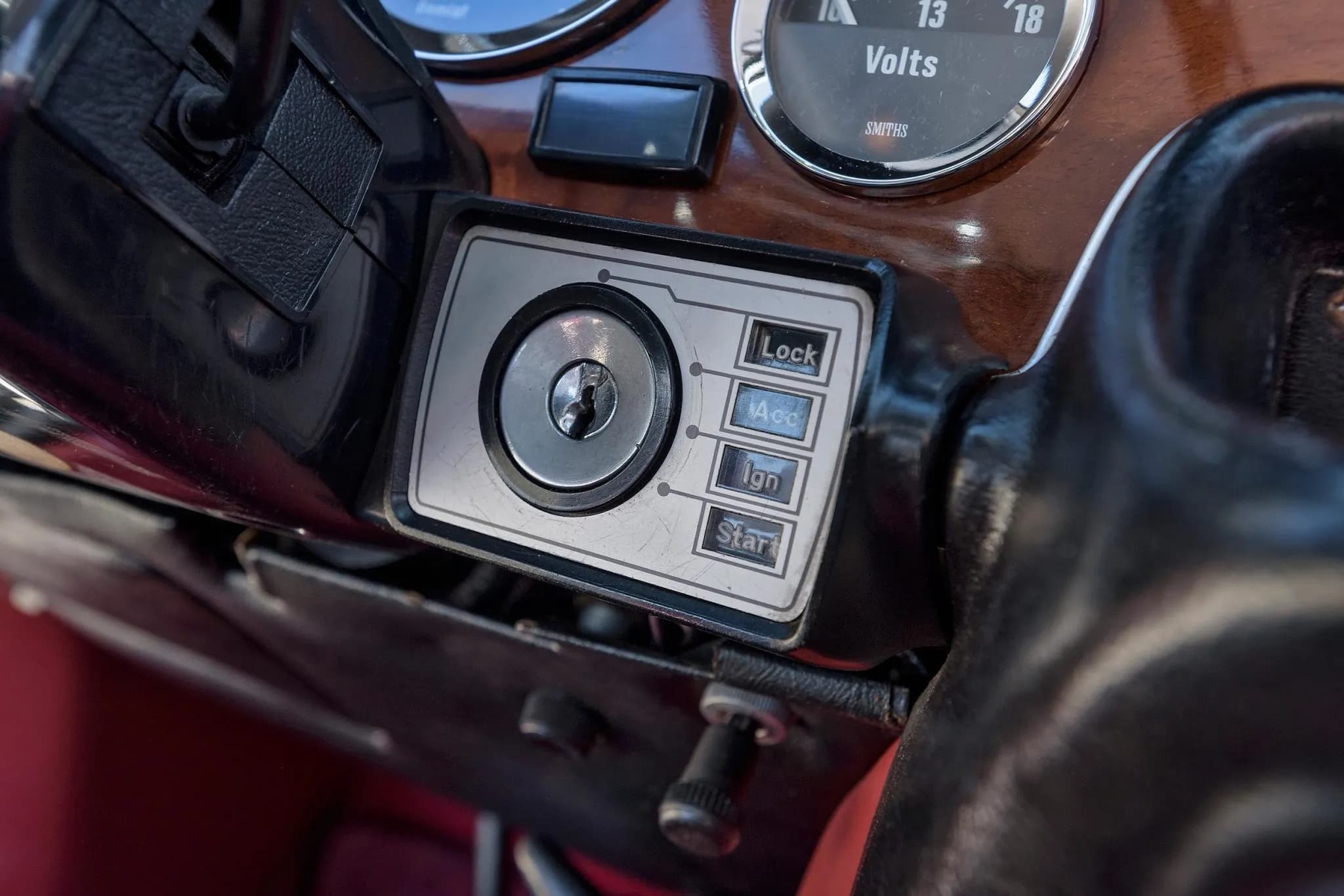 Jaguar XJ12C 5.3 - 1975 - 43