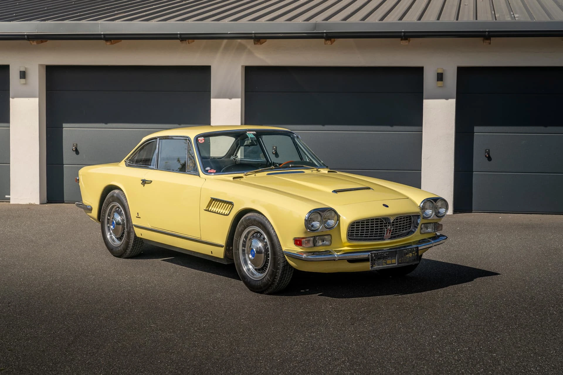 Maserati 3500 GTI Sebring Series II Coupé (Vignale) - 1964 - 01