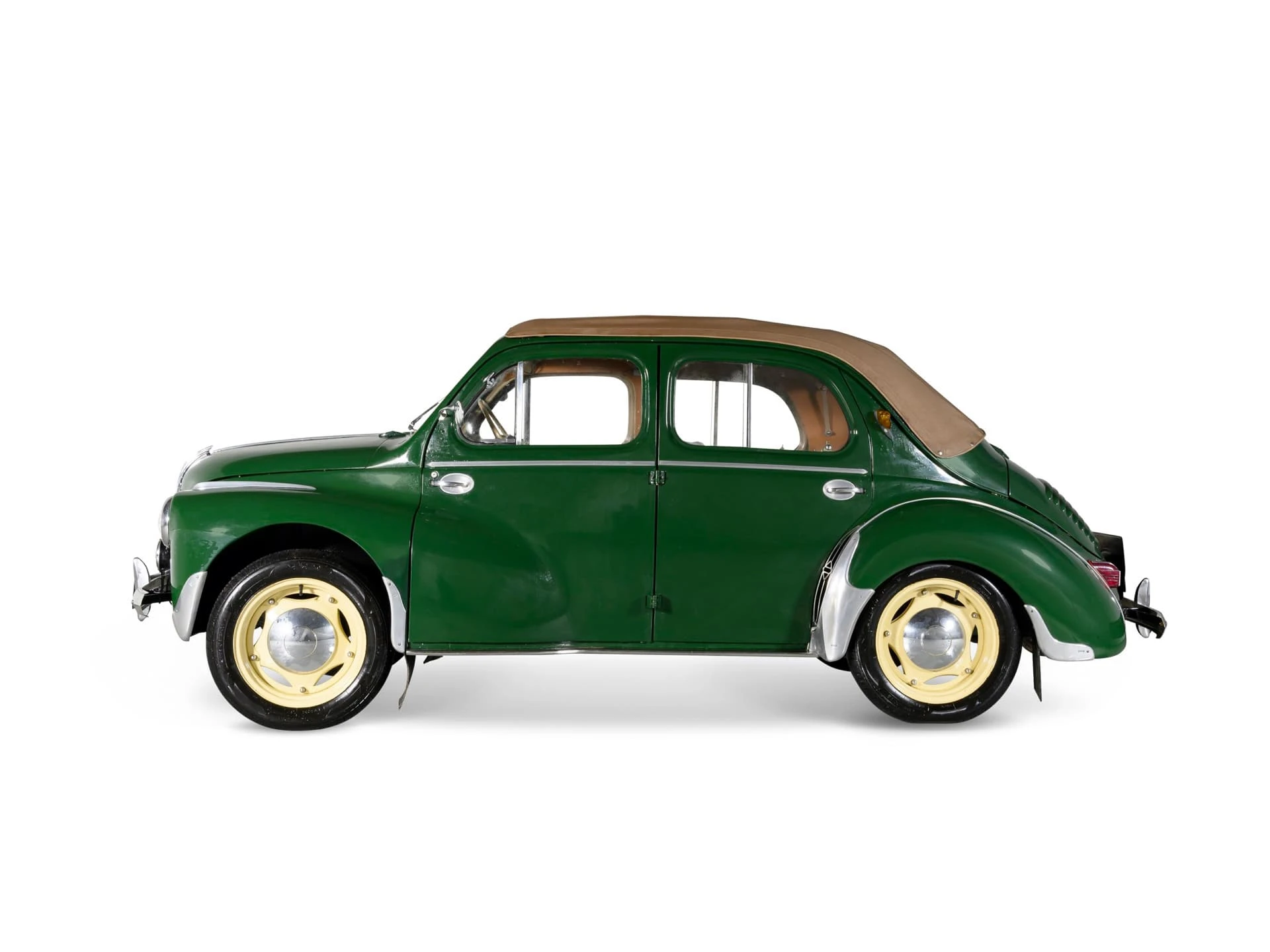 Renault 4CV Grand Luxe Découvrable - 1951 - 02
