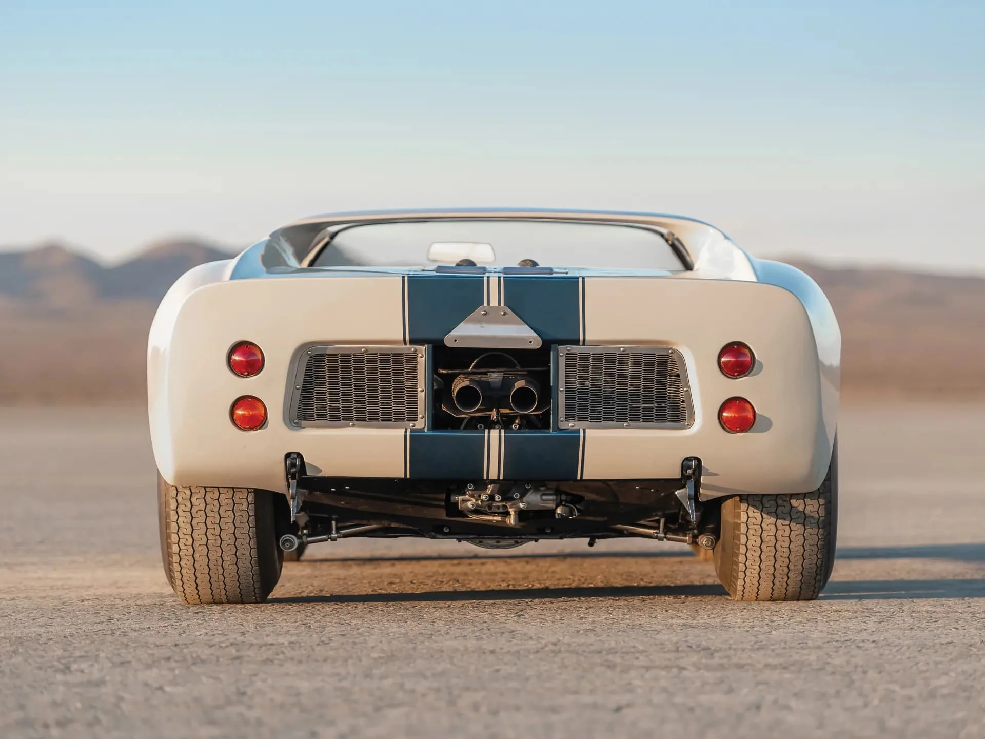 Ford GT40 Roadster Prototype - 1965 - 07