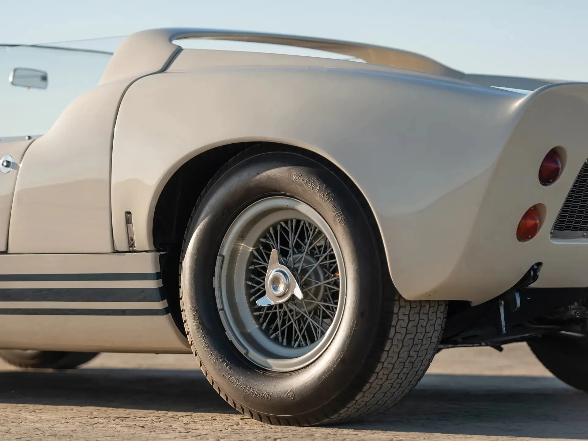 Ford GT40 Roadster Prototype - 1965 - 17