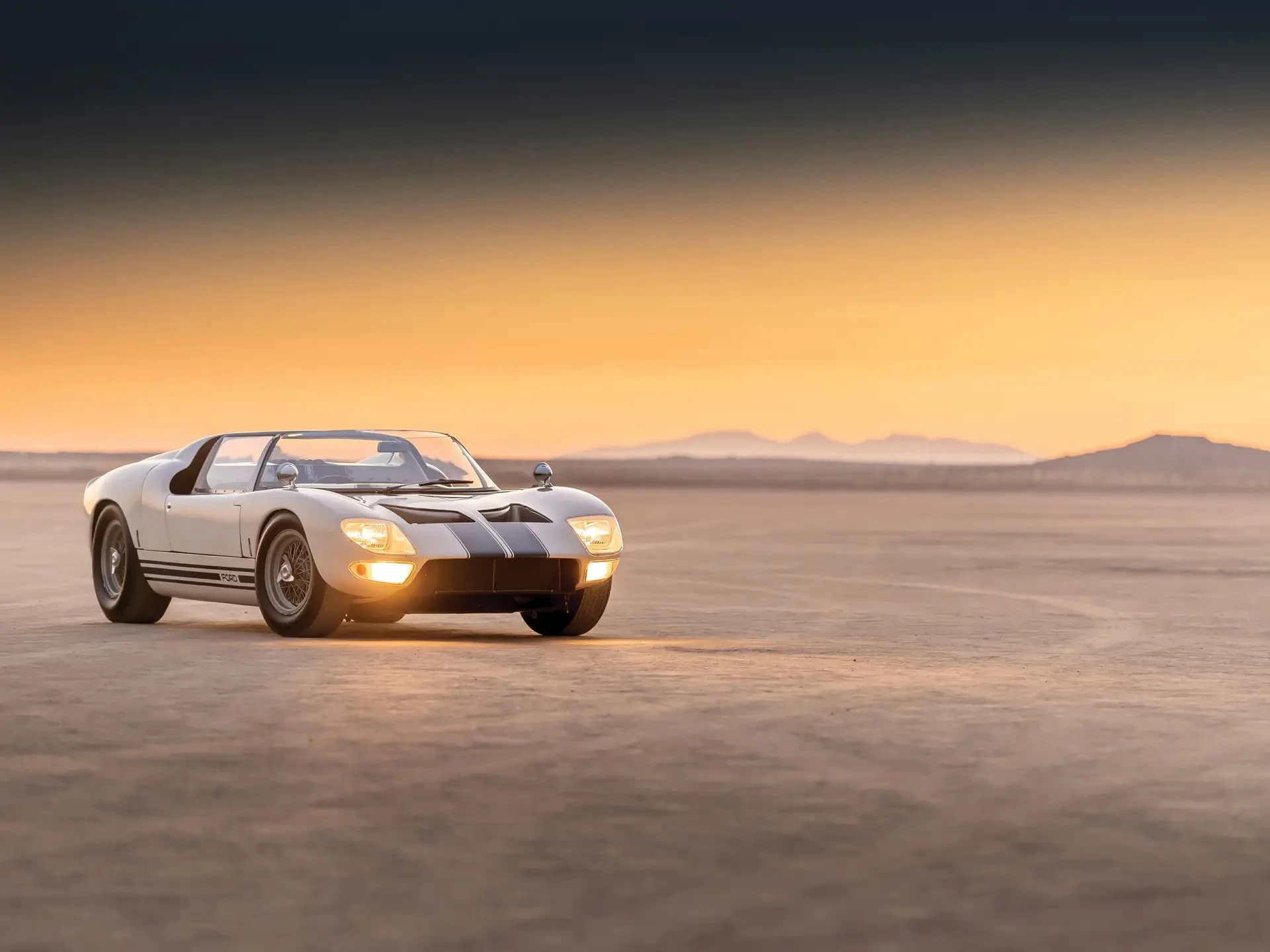 Ford GT40 Roadster Prototype - 1965 - 27