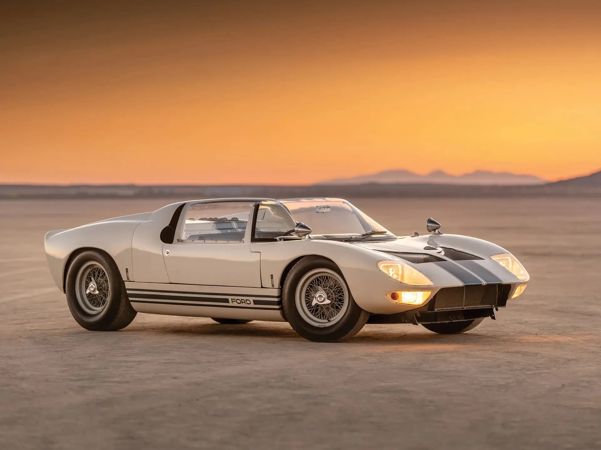 Ford GT40 Roadster Prototype - 1965 - 33