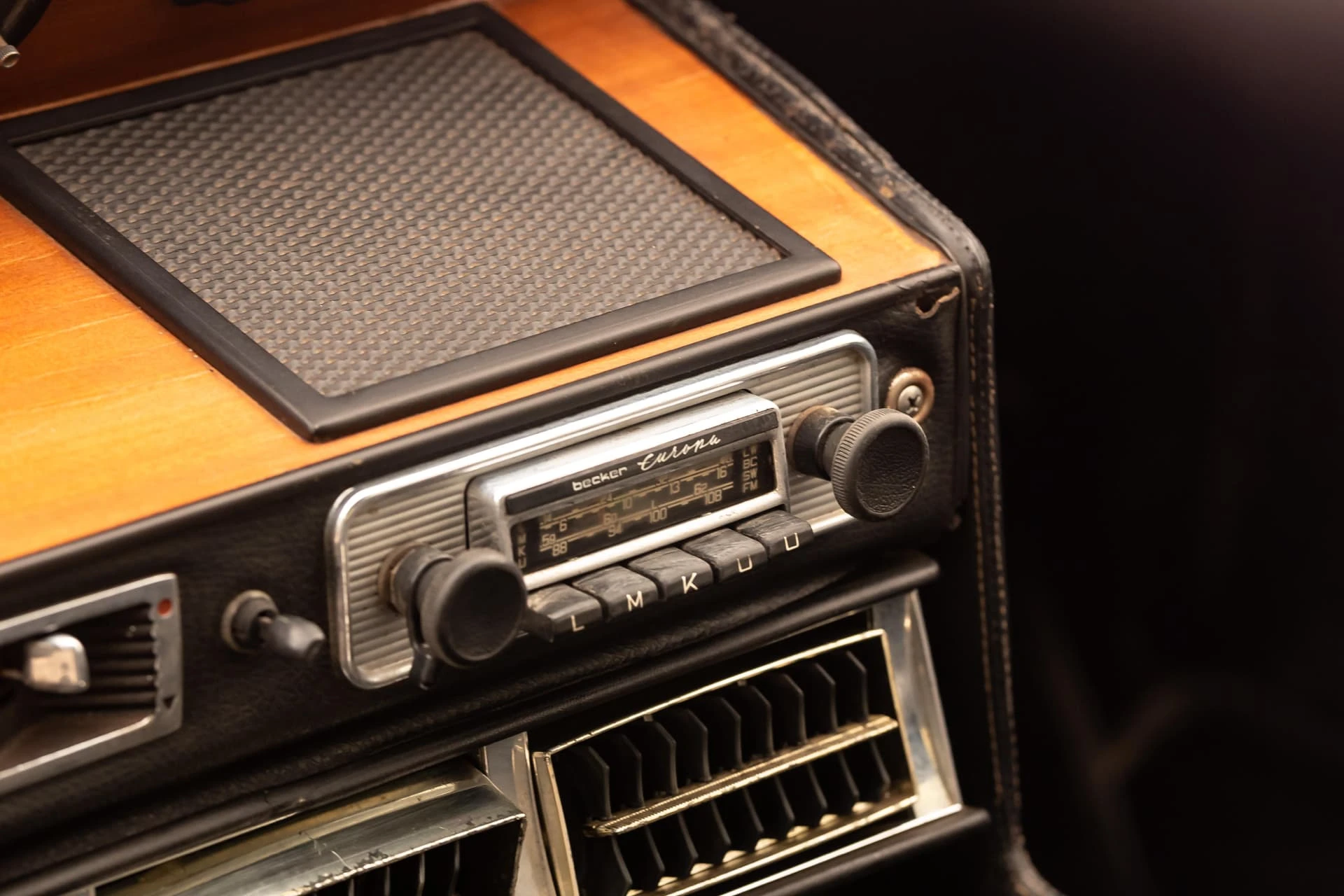 Monteverdi High Speed 375:L Coupé (Fissore) - 1970 - 10