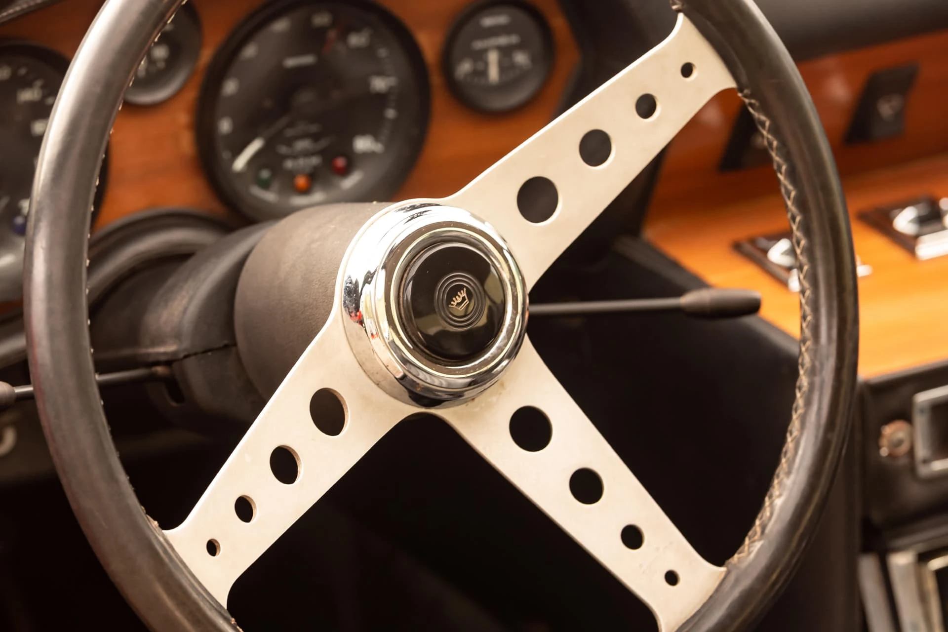 Monteverdi High Speed 375:L Coupé (Fissore) - 1970 - 14