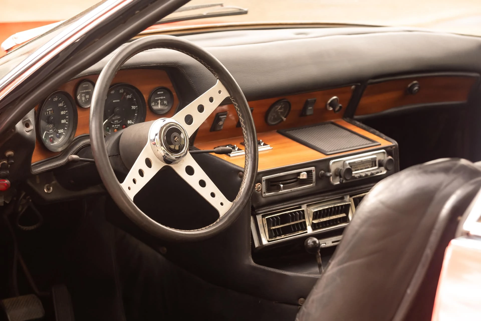 Monteverdi High Speed 375:L Coupé (Fissore) - 1970 - 15