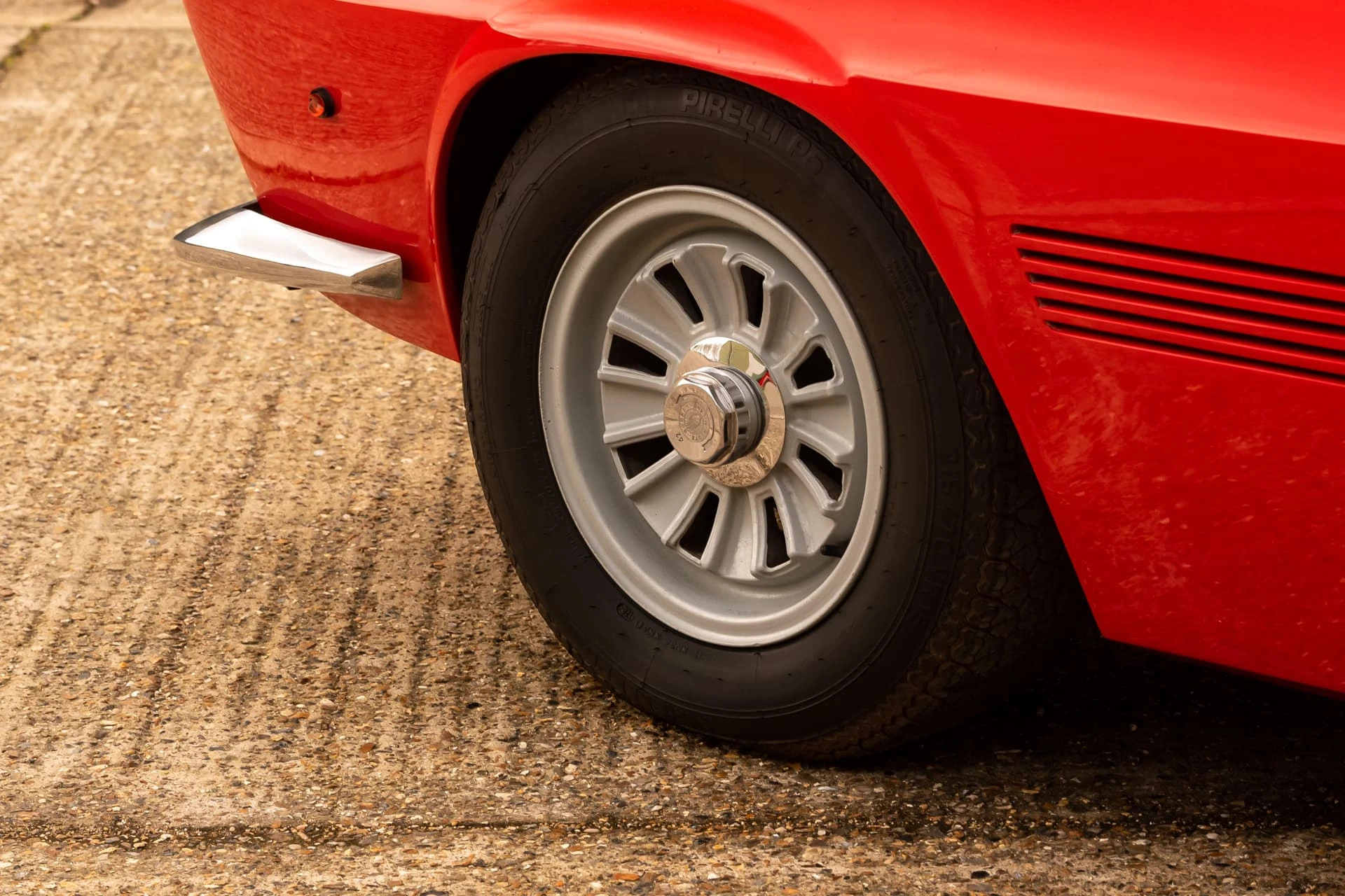 Monteverdi High Speed 375:L Coupé (Fissore) - 1970 - 33