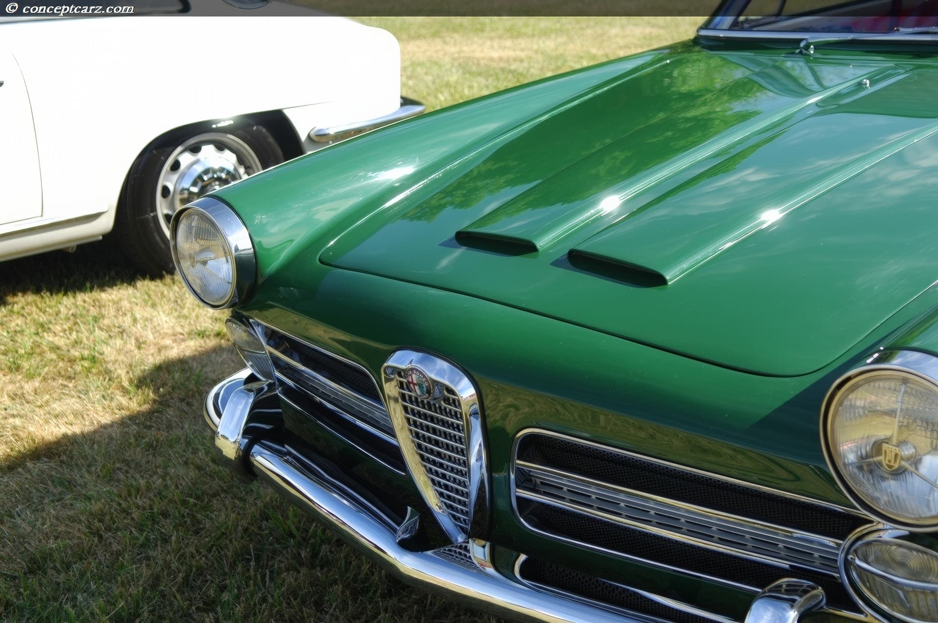 Alfa Romeo 2000 Coupé (Vignale) - 1958 - 13