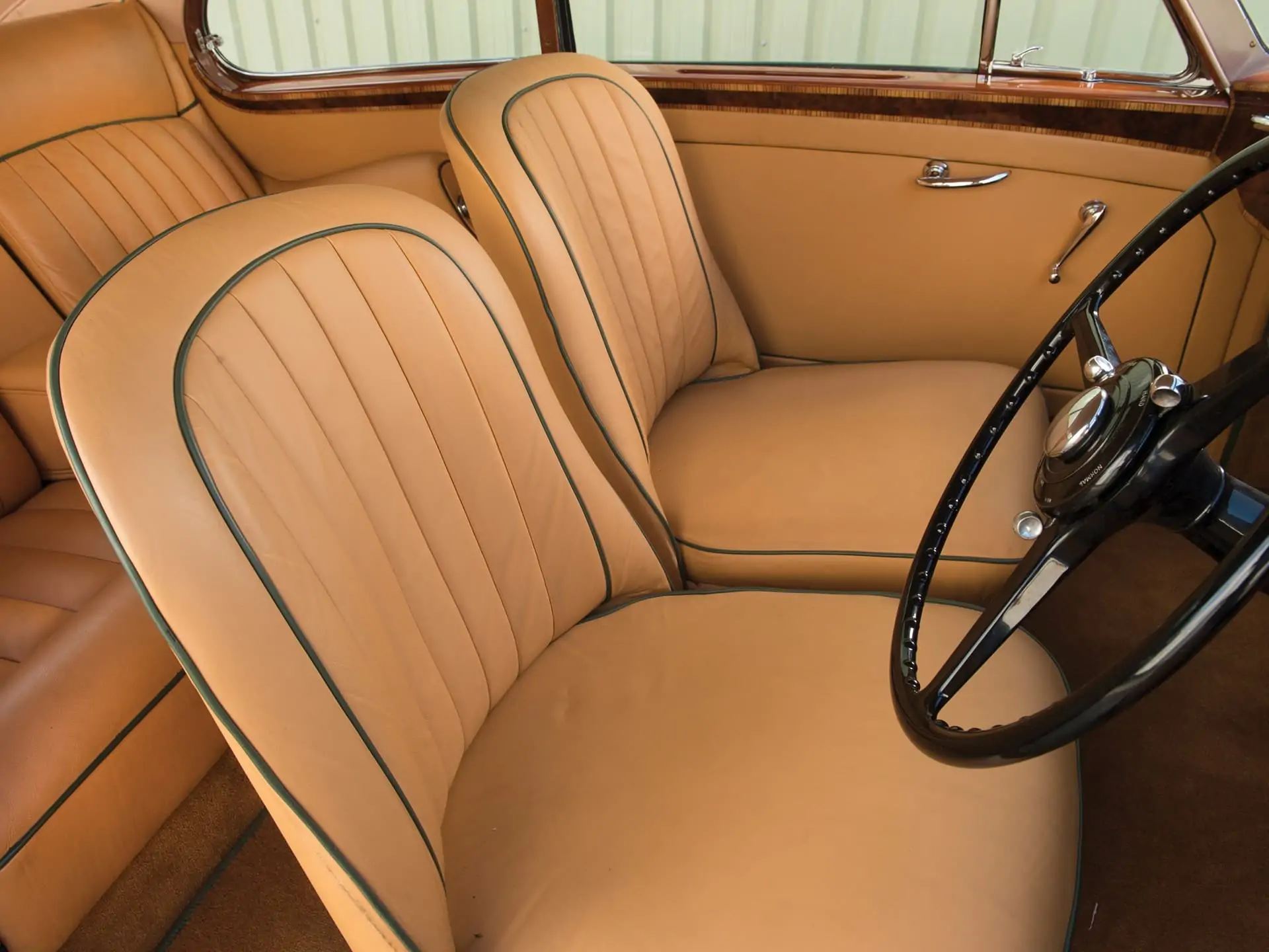 Bentley R-Type Continental Sports Saloon H.J. Mulliner 1953 - 4