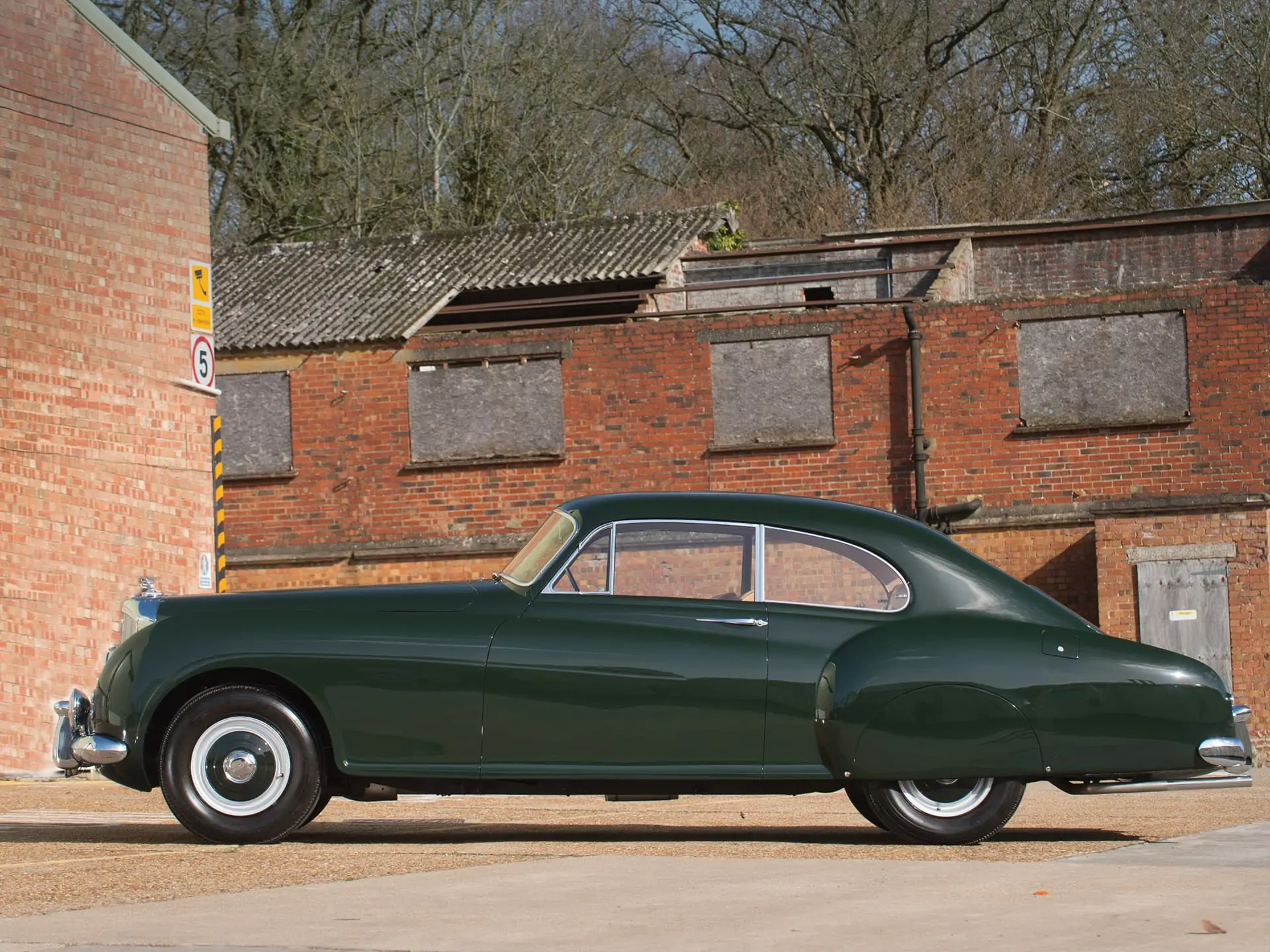Bentley R-Type Continental Sports Saloon H.J. Mulliner 1953 - 5