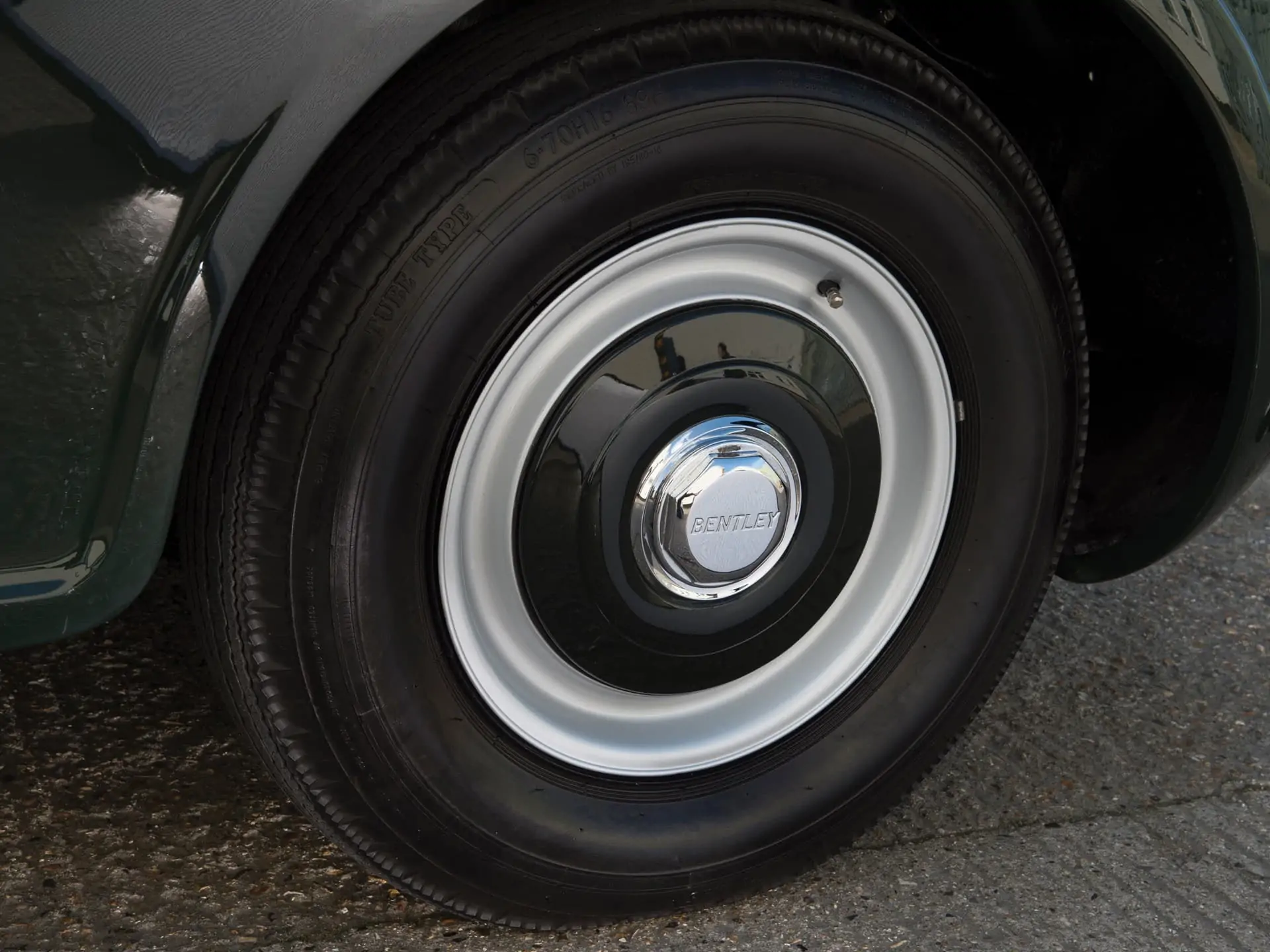 Bentley R-Type Continental Sports Saloon H.J. Mulliner 1953 - 8