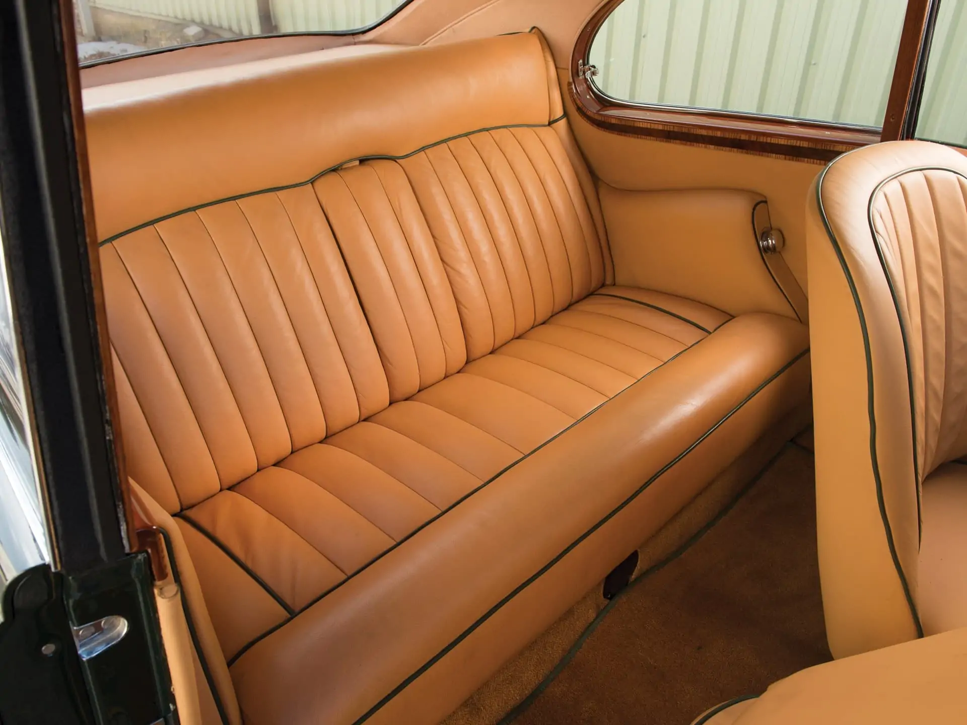 Bentley R-Type Continental Sports Saloon H.J. Mulliner 1953 - 9