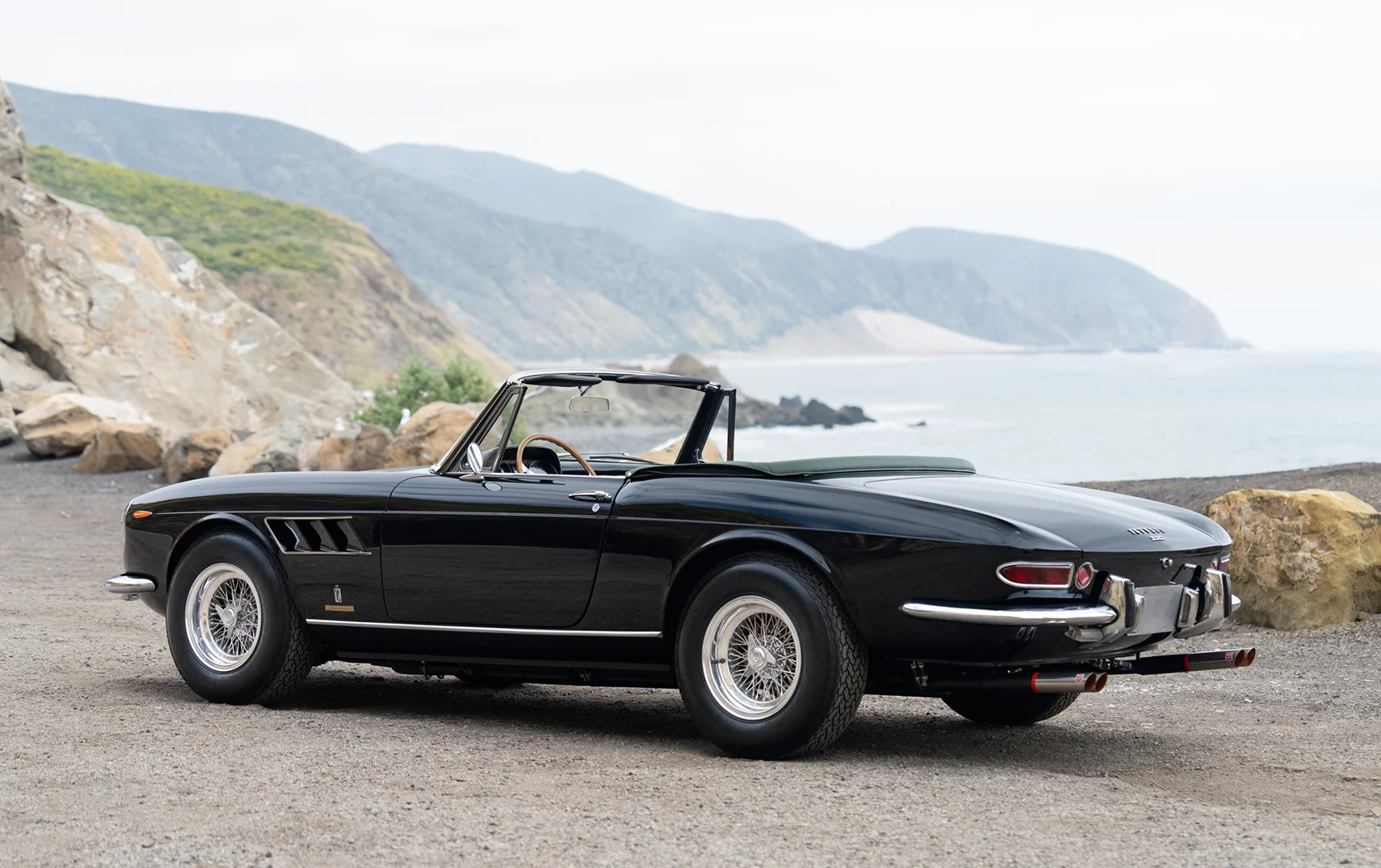 Ferrari 330 GTS (Pininfarina) - 1967 - 03