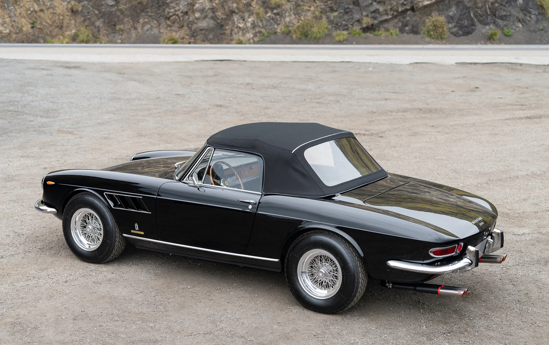 Ferrari 330 GTS (Pininfarina) - 1967 - 04
