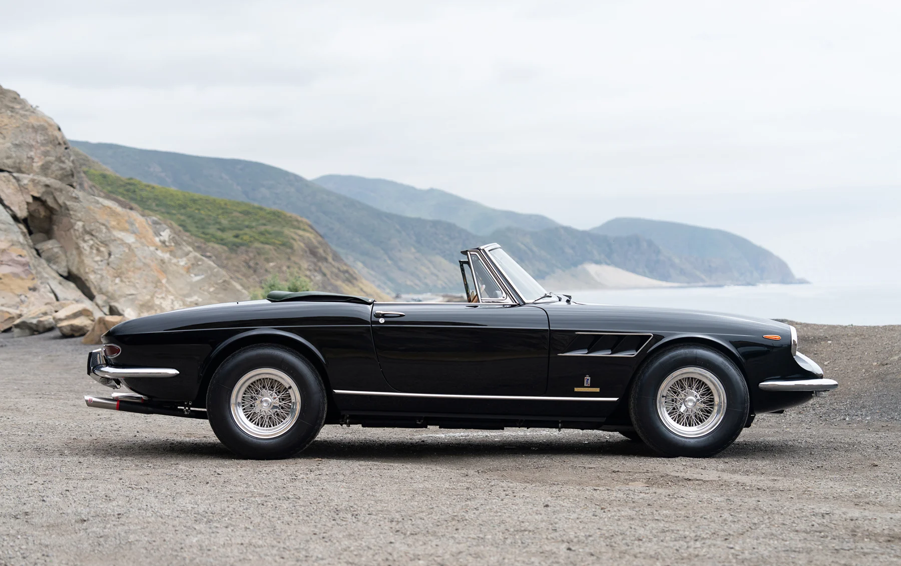 Ferrari 330 GTS (Pininfarina) - 1967 - 09