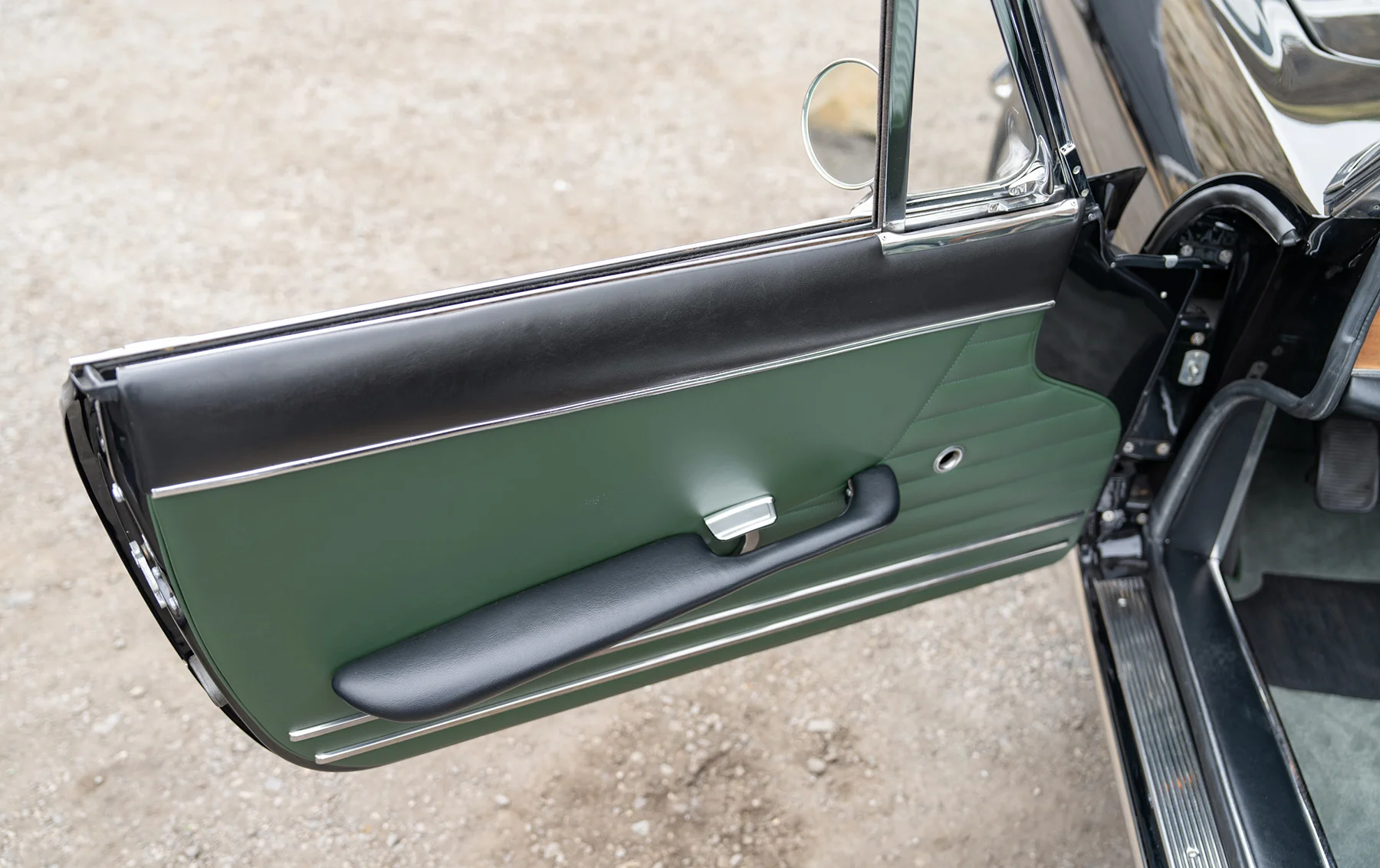 Ferrari 330 GTS (Pininfarina) - 1967 - 25